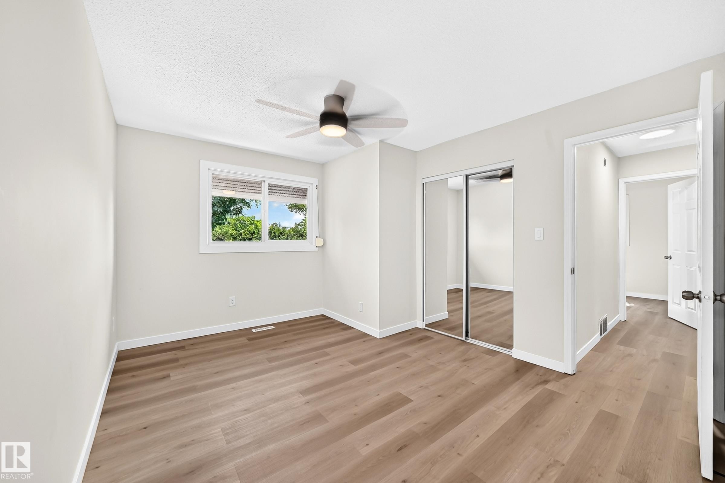 13835 114 Street Nw, Edmonton, AB - Indoor Photo Showing Other Room