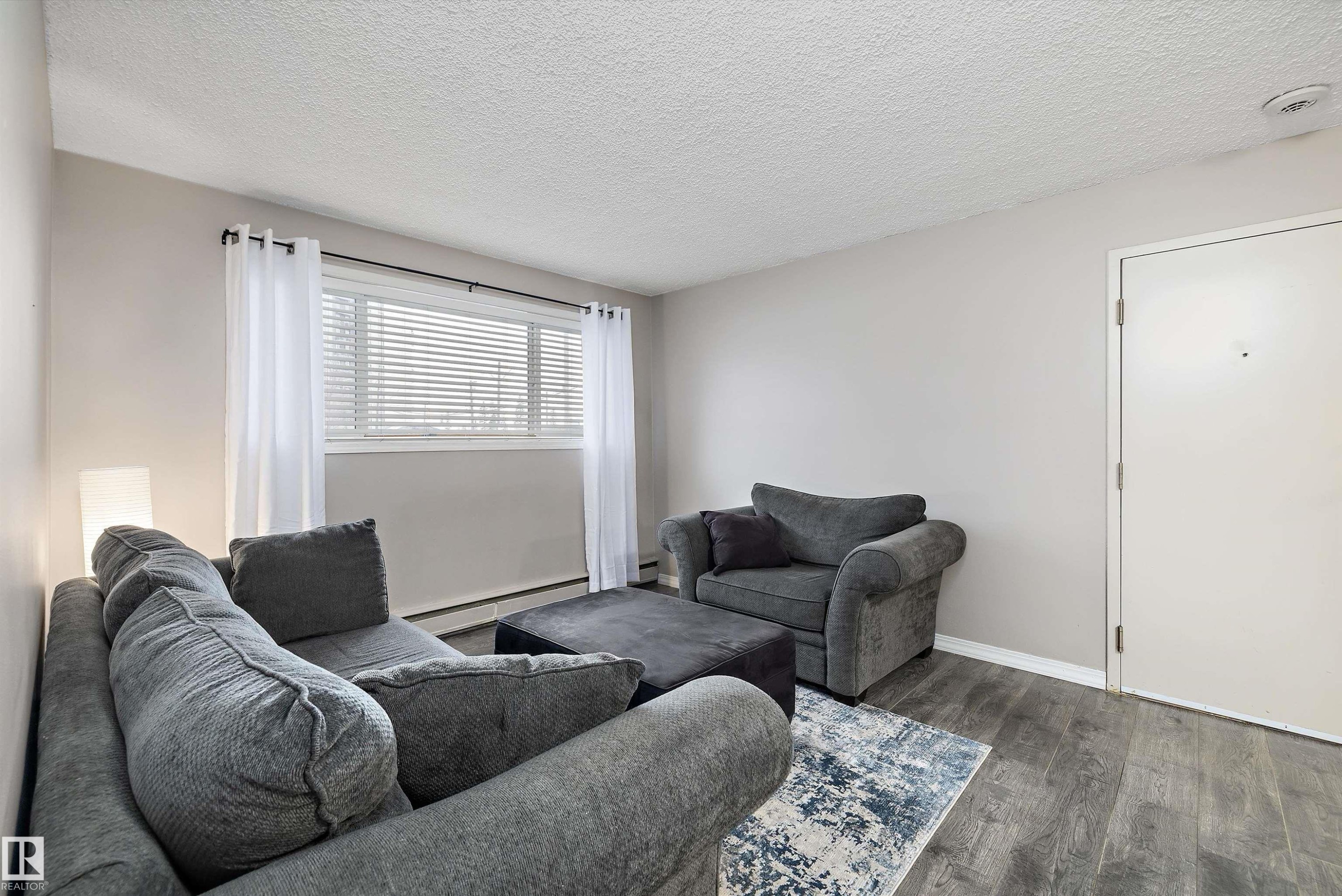 4 8803 101 Street, Edmonton, AB