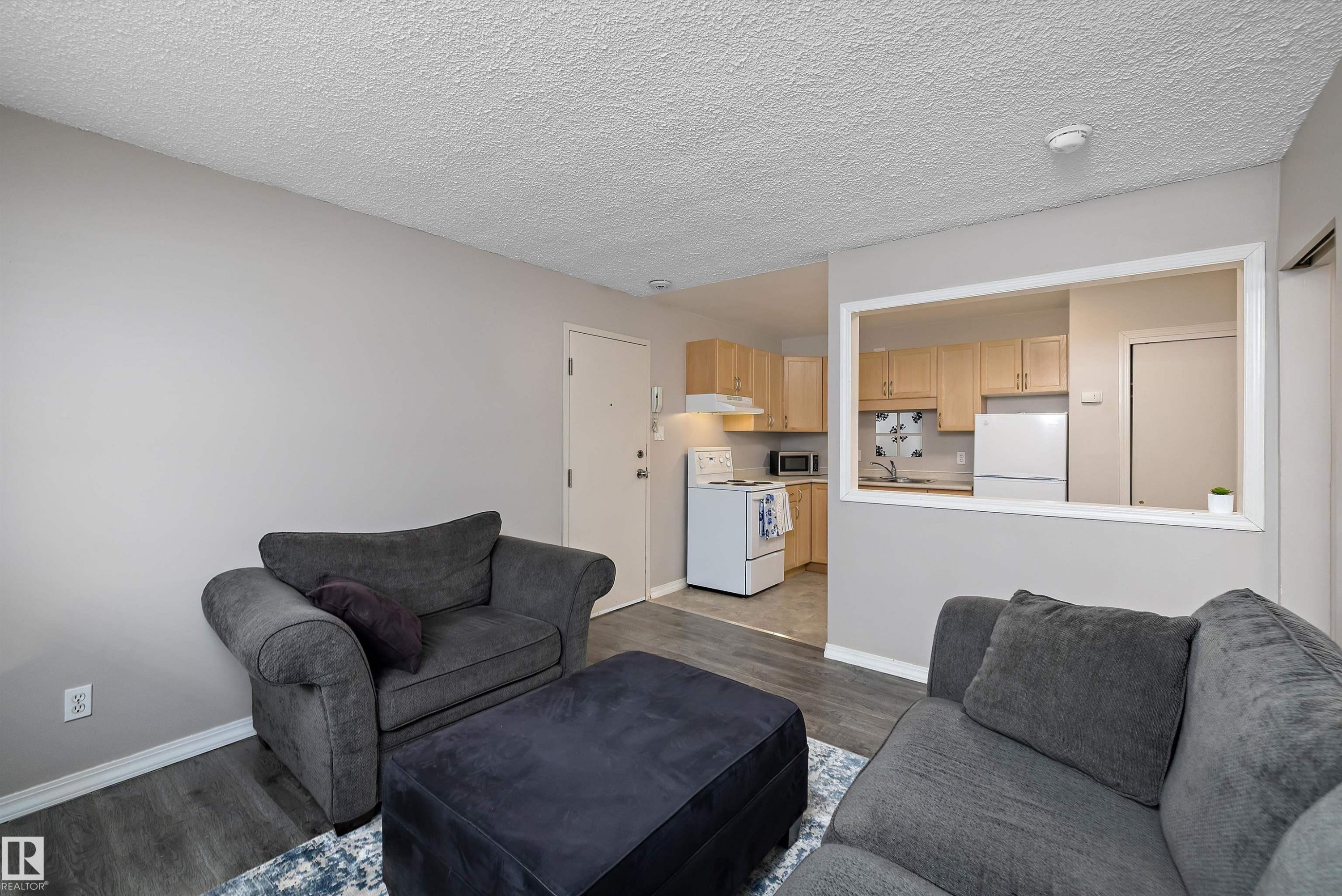 4 8803 101 Street, Edmonton, AB