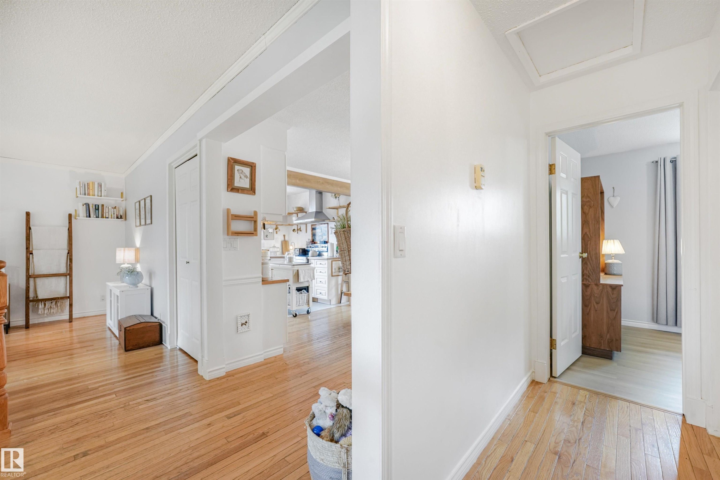 30 Greystone Close, Spruce Grove, AB - Indoor Photo Showing Other Room