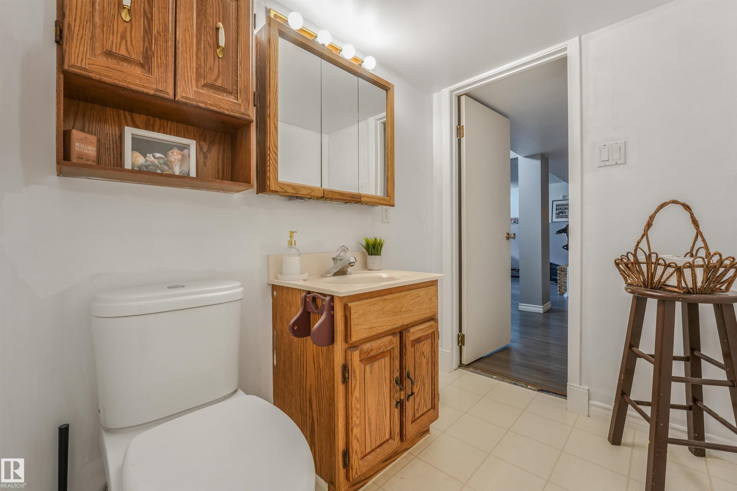 30 Greystone Close, Spruce Grove, AB - Indoor