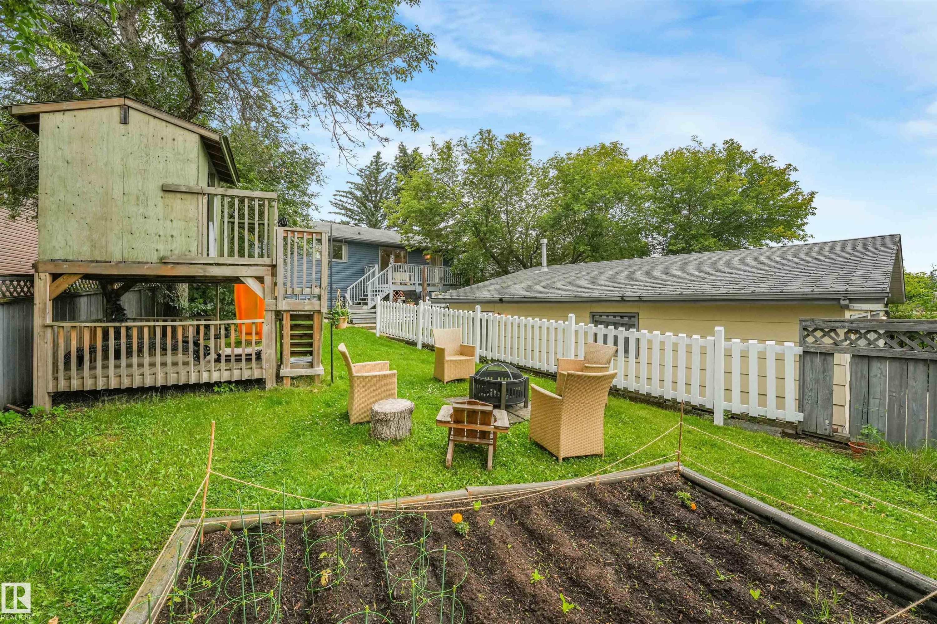 30 Greystone Close, Spruce Grove, AB - Outdoor With Deck Patio Veranda With Backyard