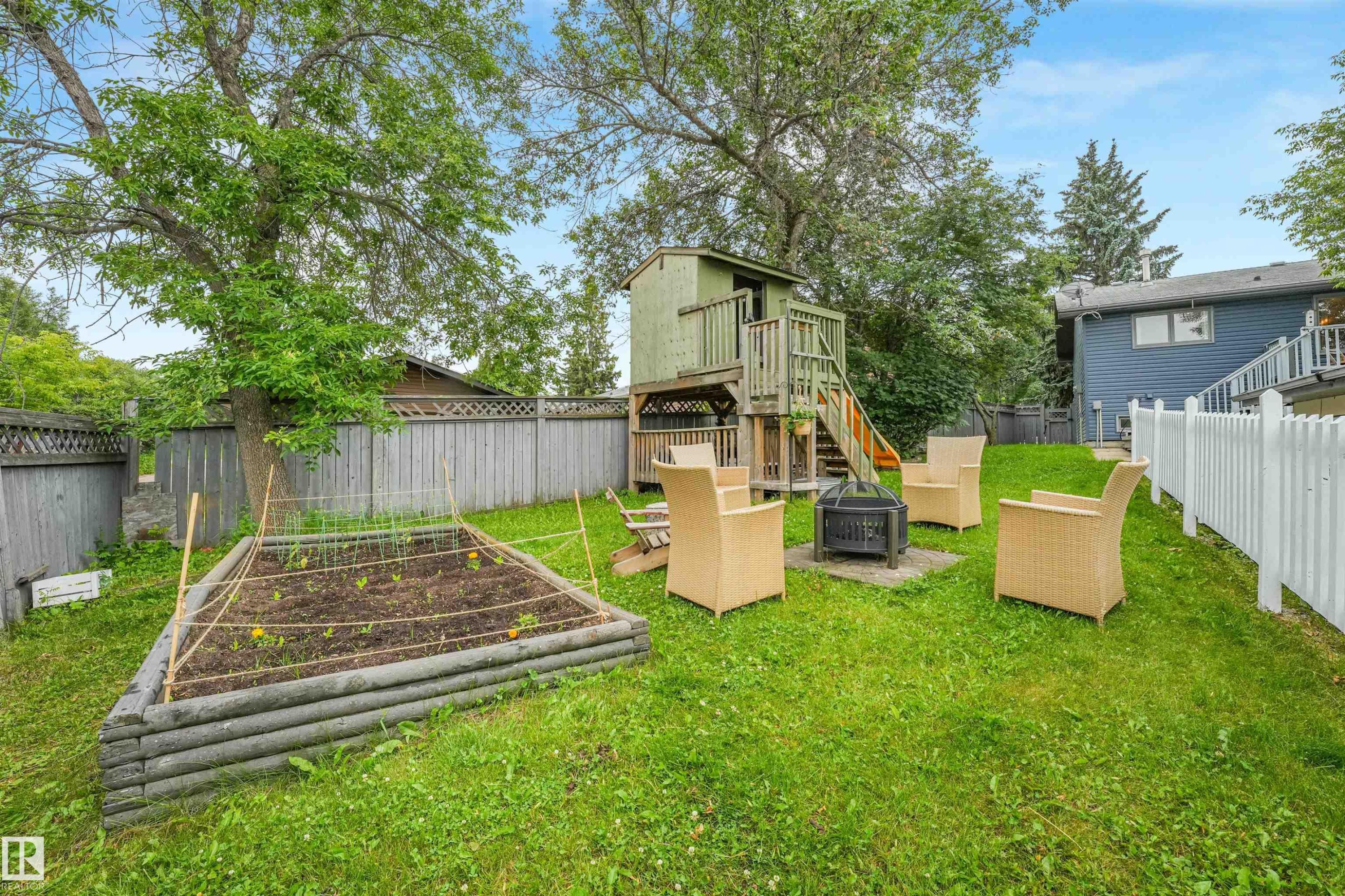 30 Greystone Close, Spruce Grove, AB - Outdoor With Backyard