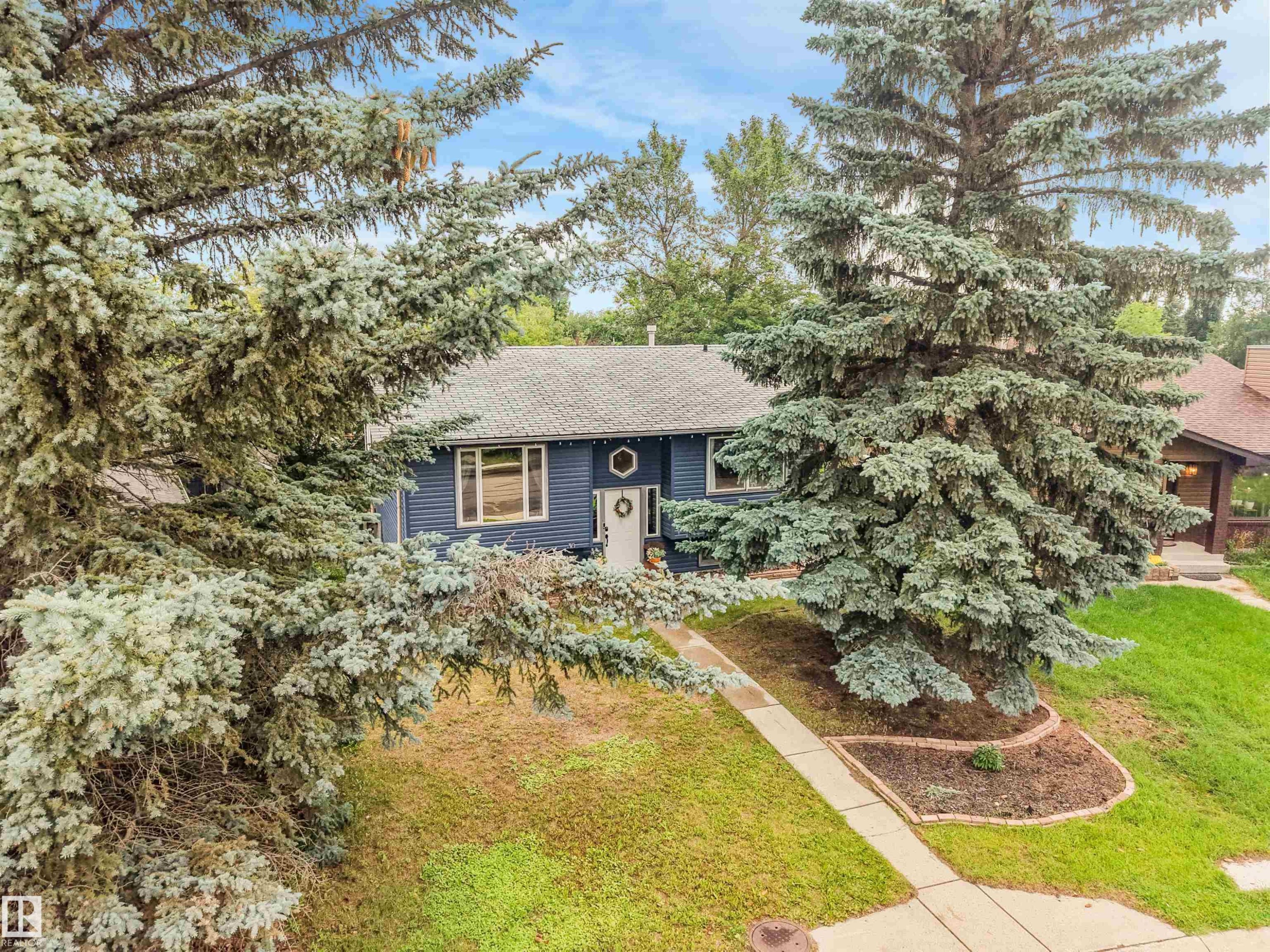 30 Greystone Close, Spruce Grove, AB - Outdoor