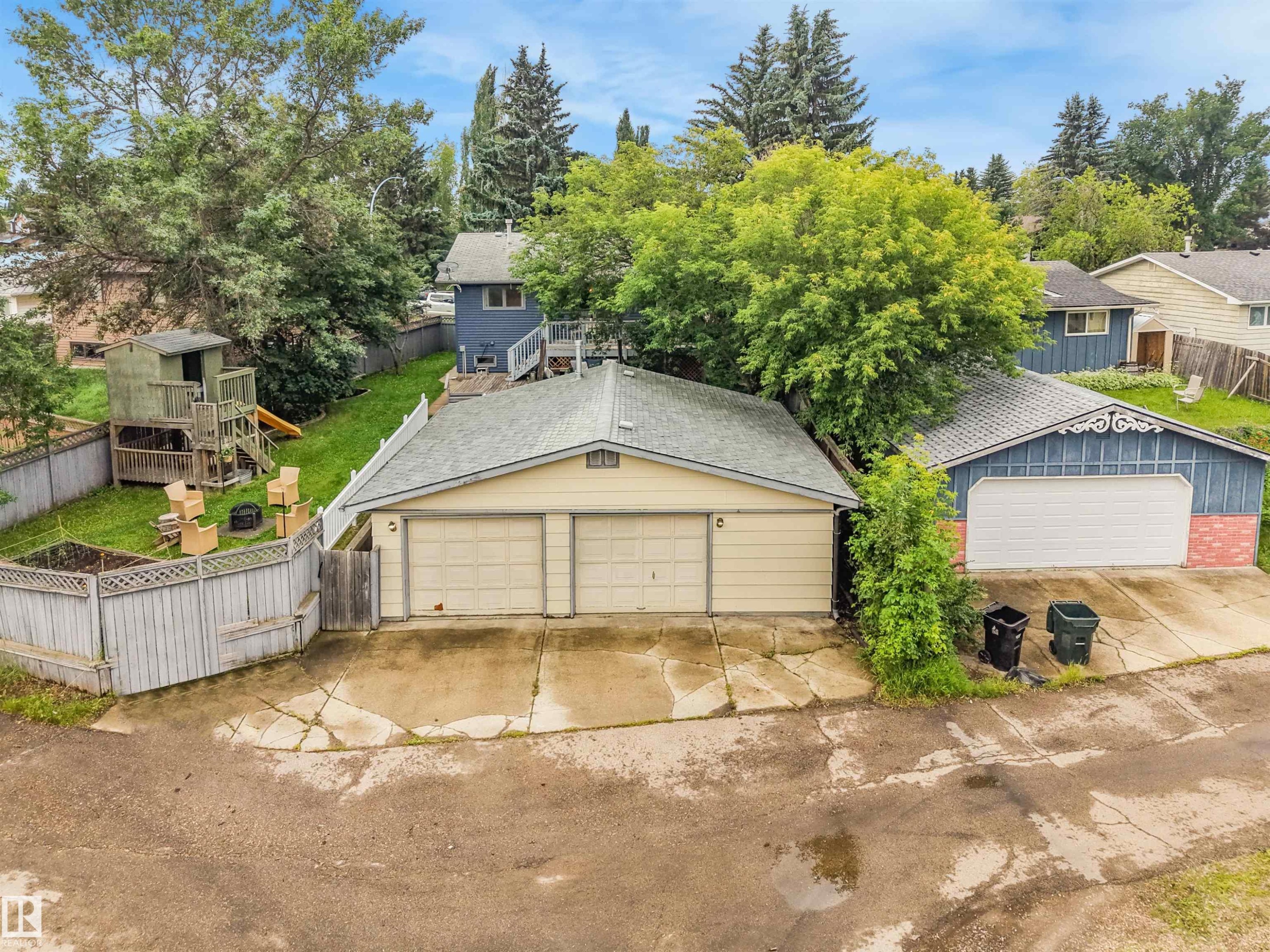 30 Greystone Close, Spruce Grove, AB - Outdoor