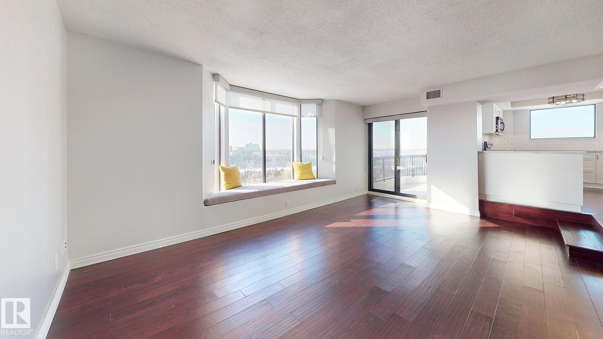 #1504 11503 100 Av Nw, Edmonton, AB