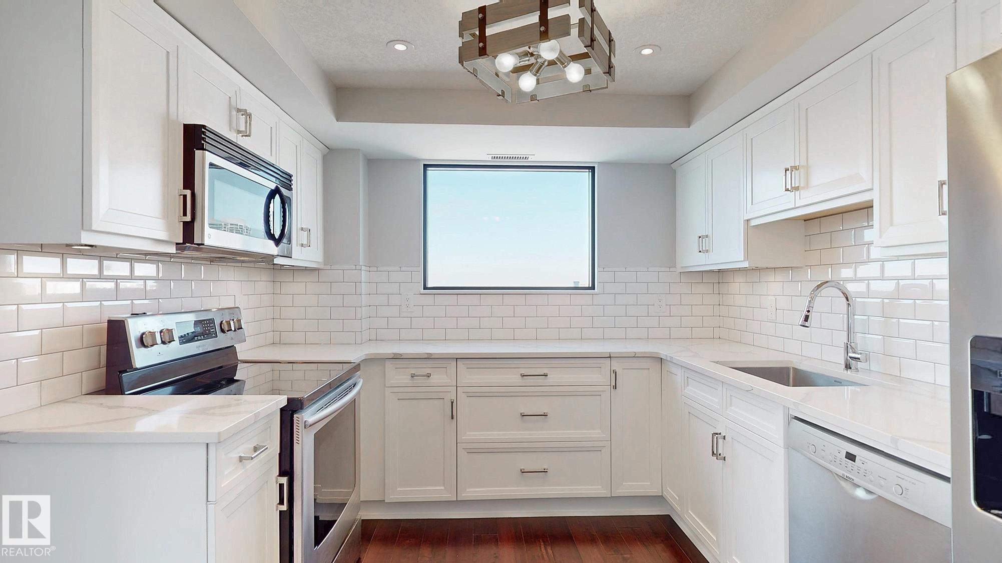 #1504 11503 100 Av Nw, Edmonton, AB