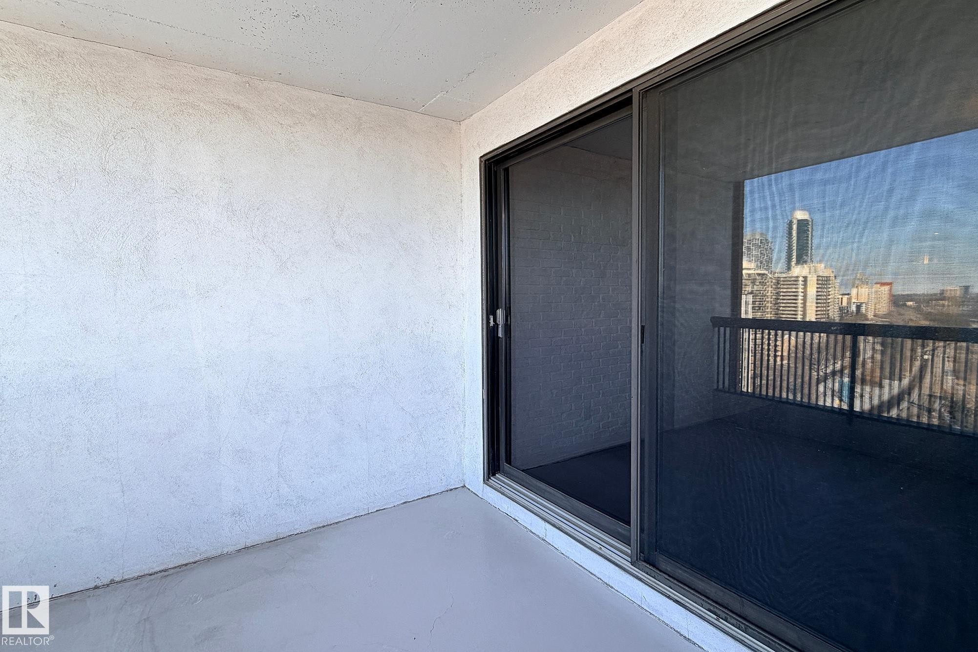 #1504 11503 100 Av Nw, Edmonton, AB