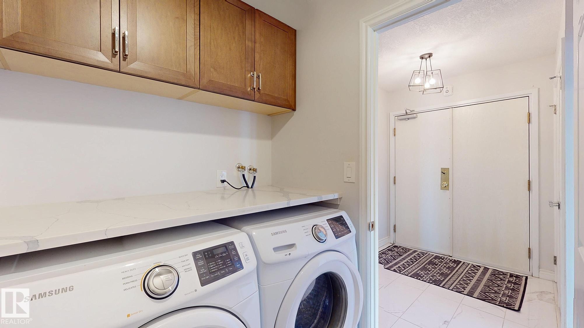#1504 11503 100 Av Nw, Edmonton, AB