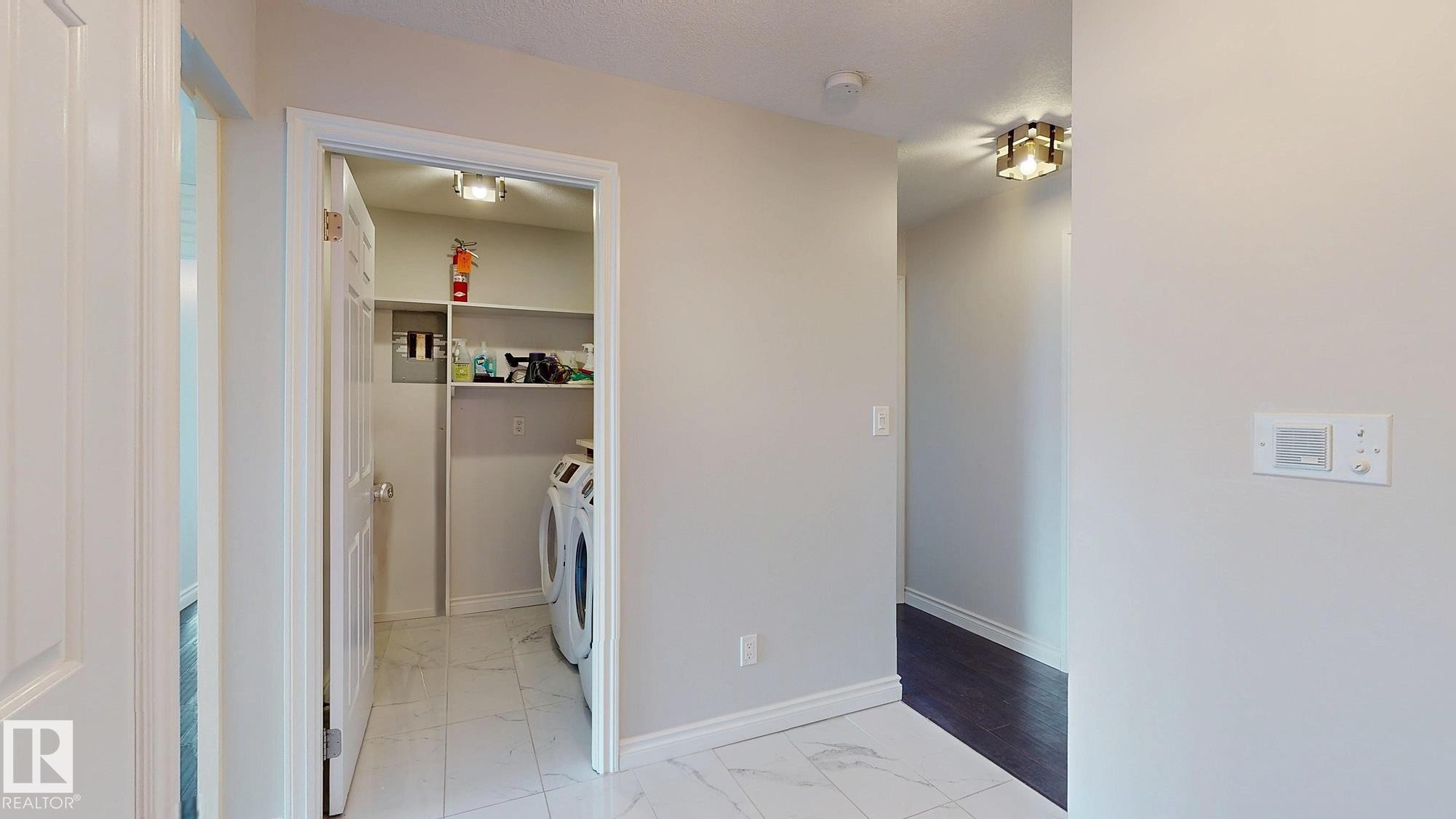 #1504 11503 100 Av Nw, Edmonton, AB