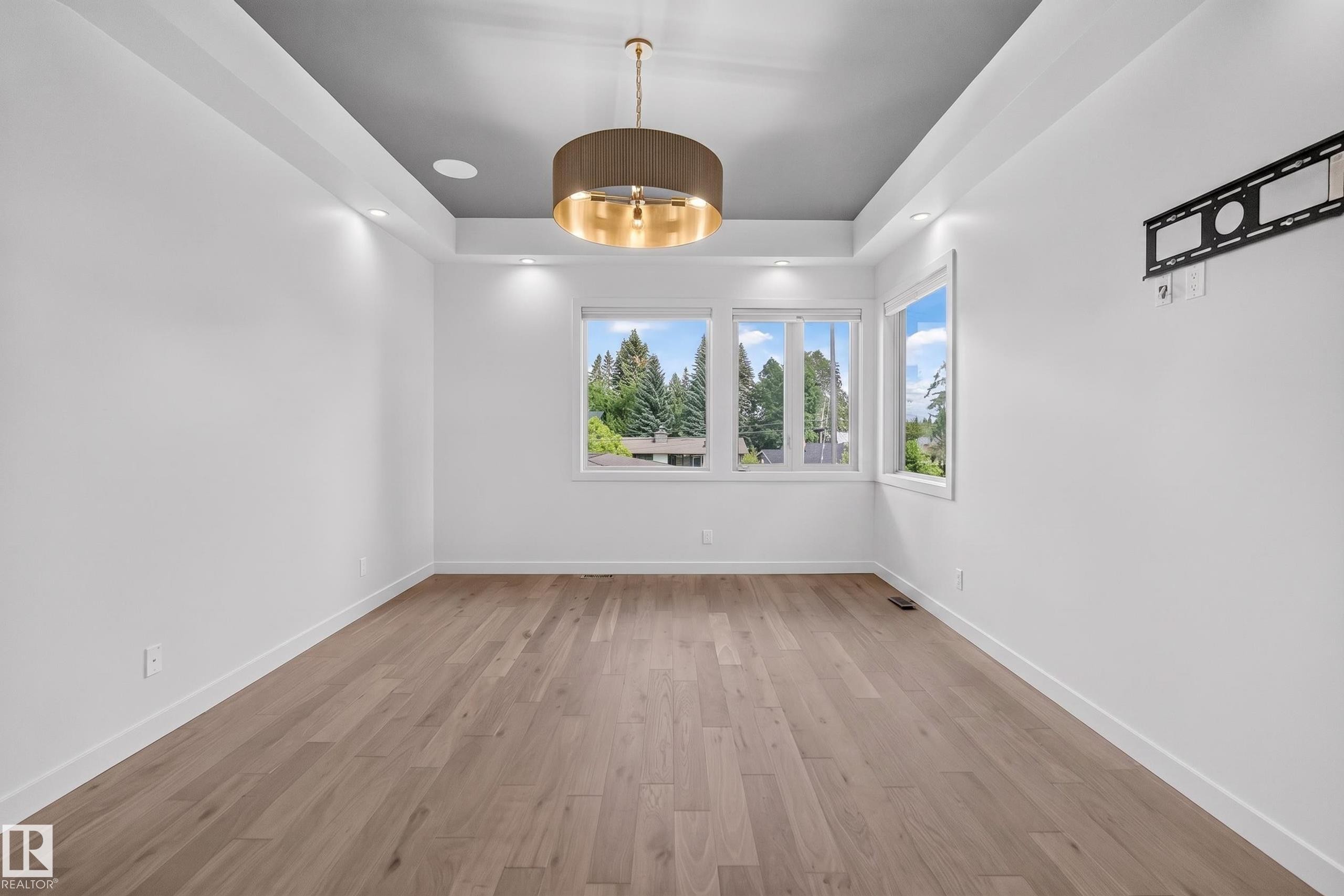 9415 144 Street Nw, Edmonton, AB