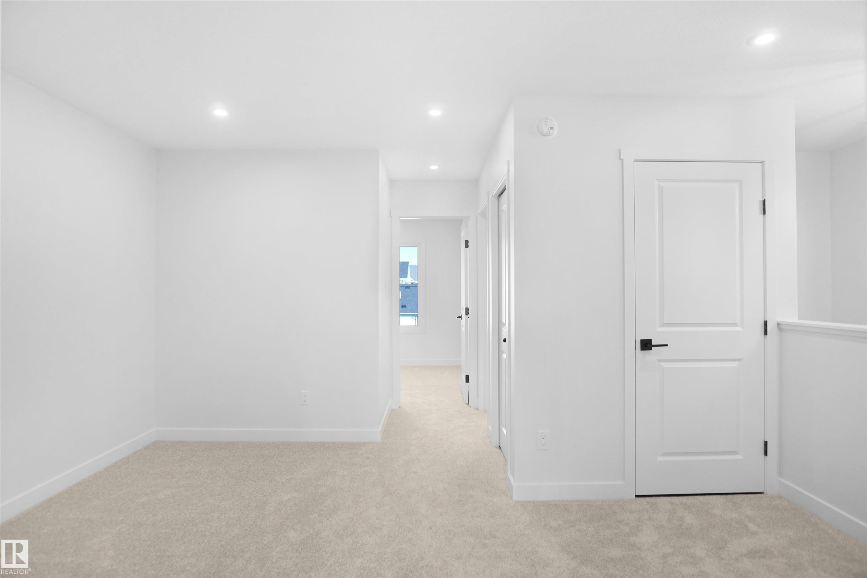 7383 181 Avenue Nw, Edmonton, AB - Indoor Photo Showing Other Room