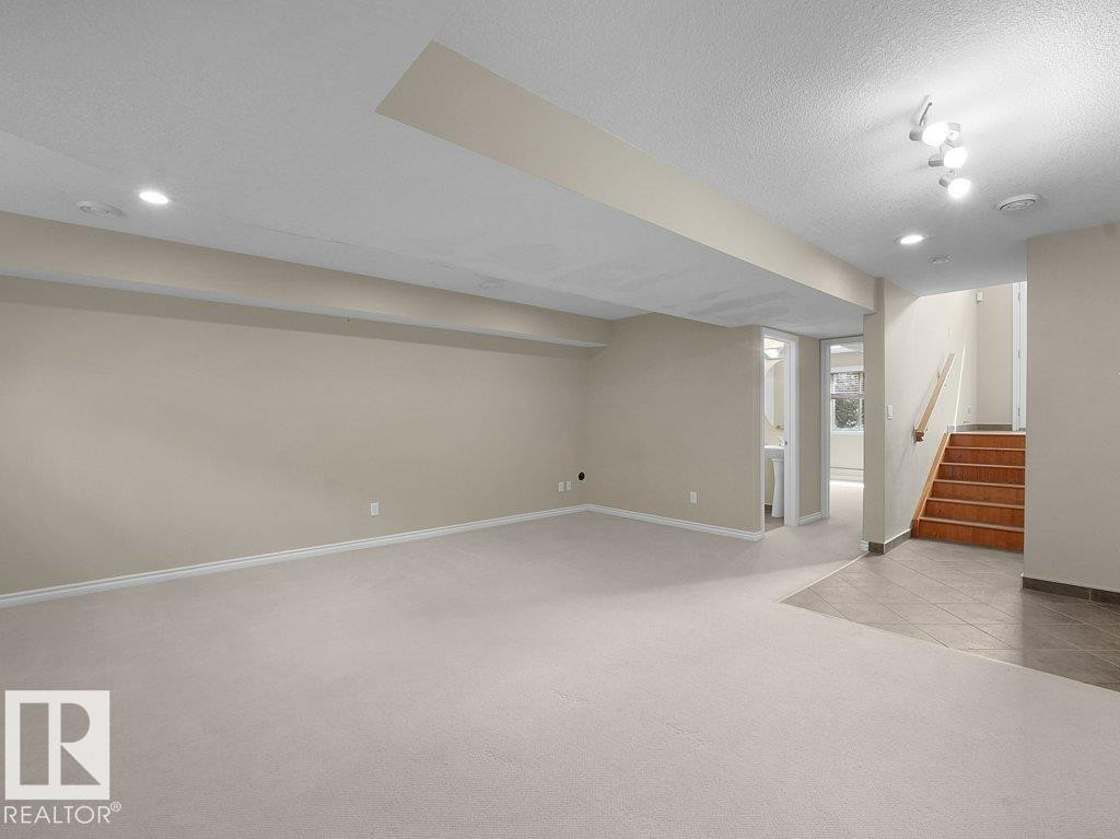 #30 17715 96 Av Nw, Edmonton, AB - Indoor Photo Showing Other Room