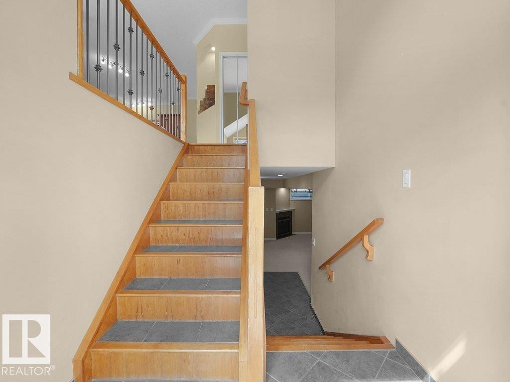 #30 17715 96 Av Nw, Edmonton, AB - Indoor Photo Showing Other Room