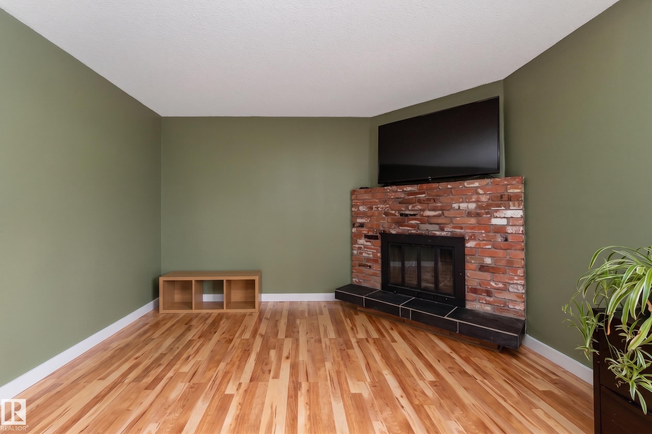 13617 28 Street, Edmonton, AB