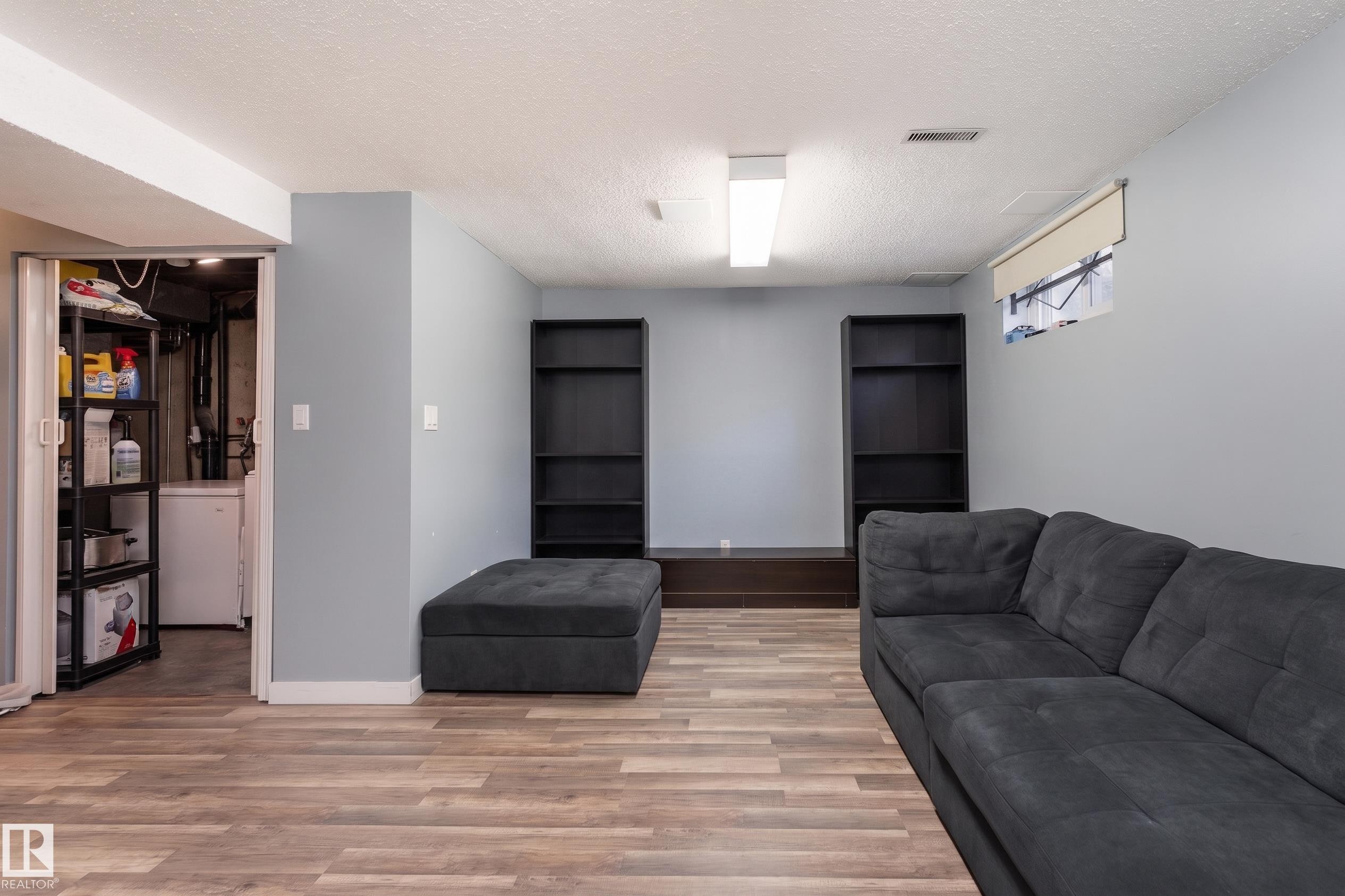 13617 28 Street, Edmonton, AB