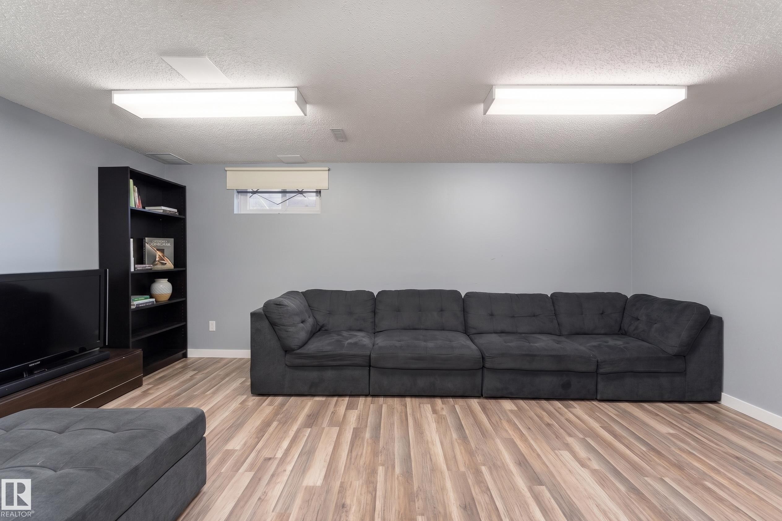 13617 28 Street, Edmonton, AB