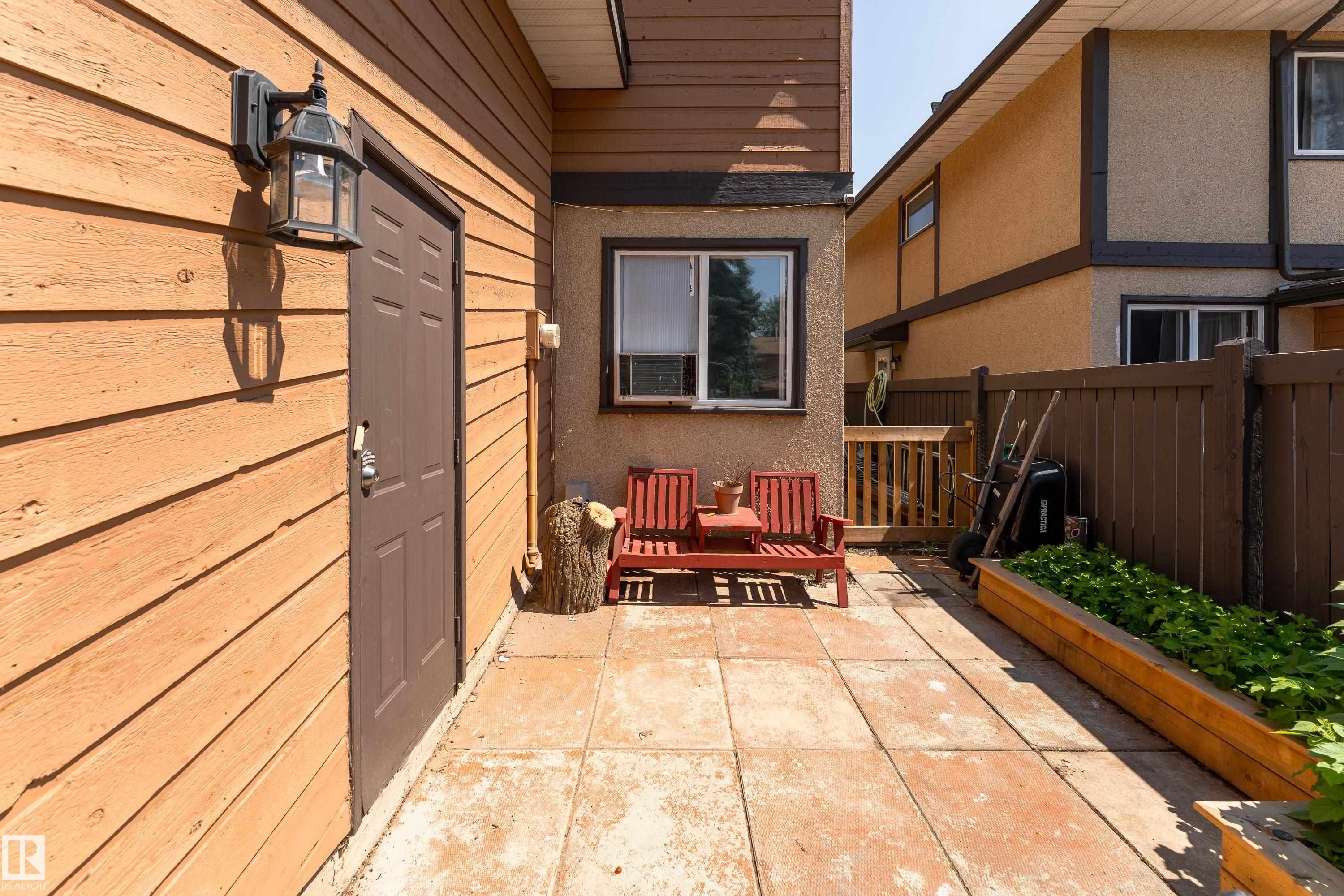 13617 28 Street, Edmonton, AB