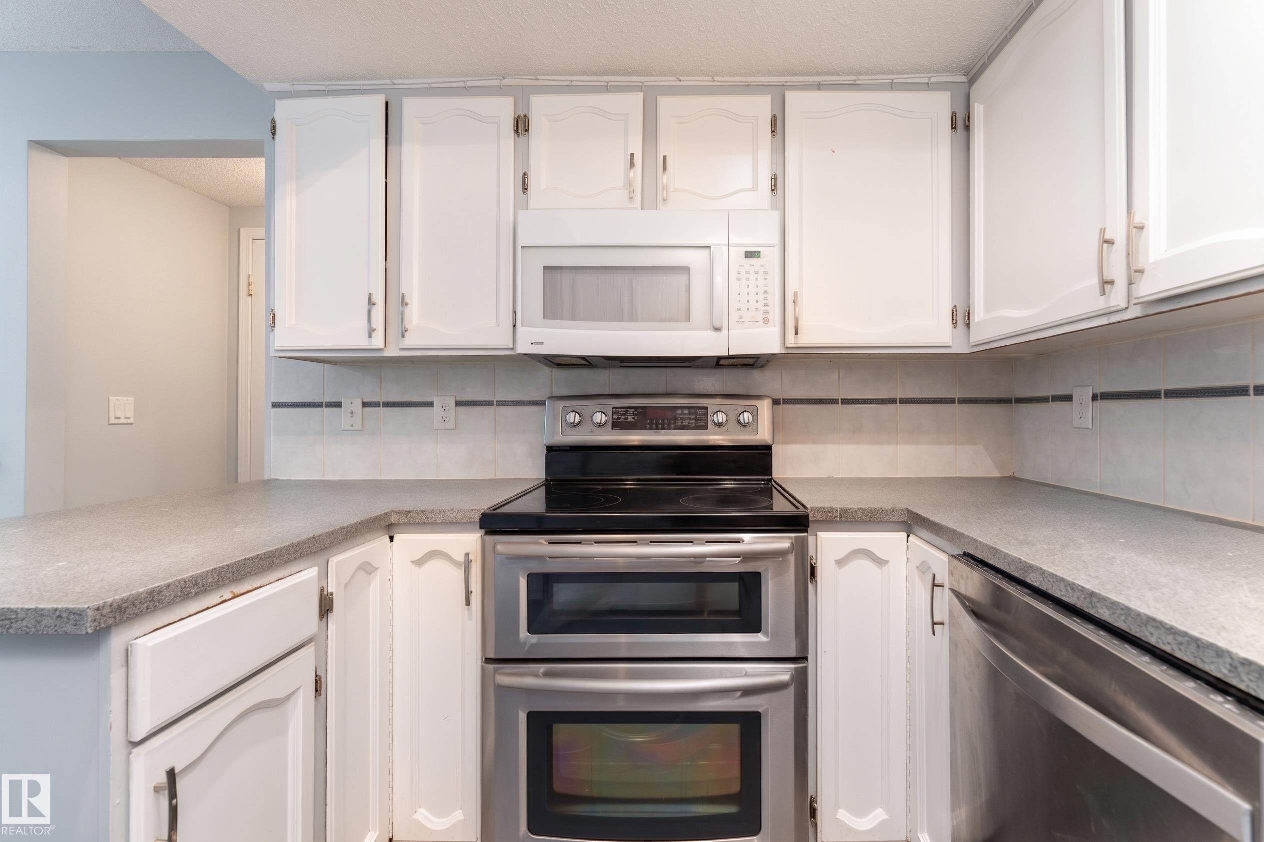 13617 28 Street, Edmonton, AB