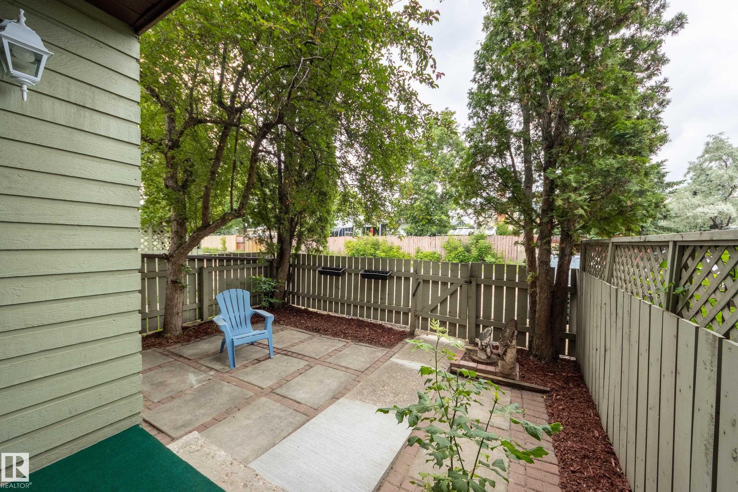 5441 Hill View Crescent Nw, Edmonton, AB - Outdoor With Exterior