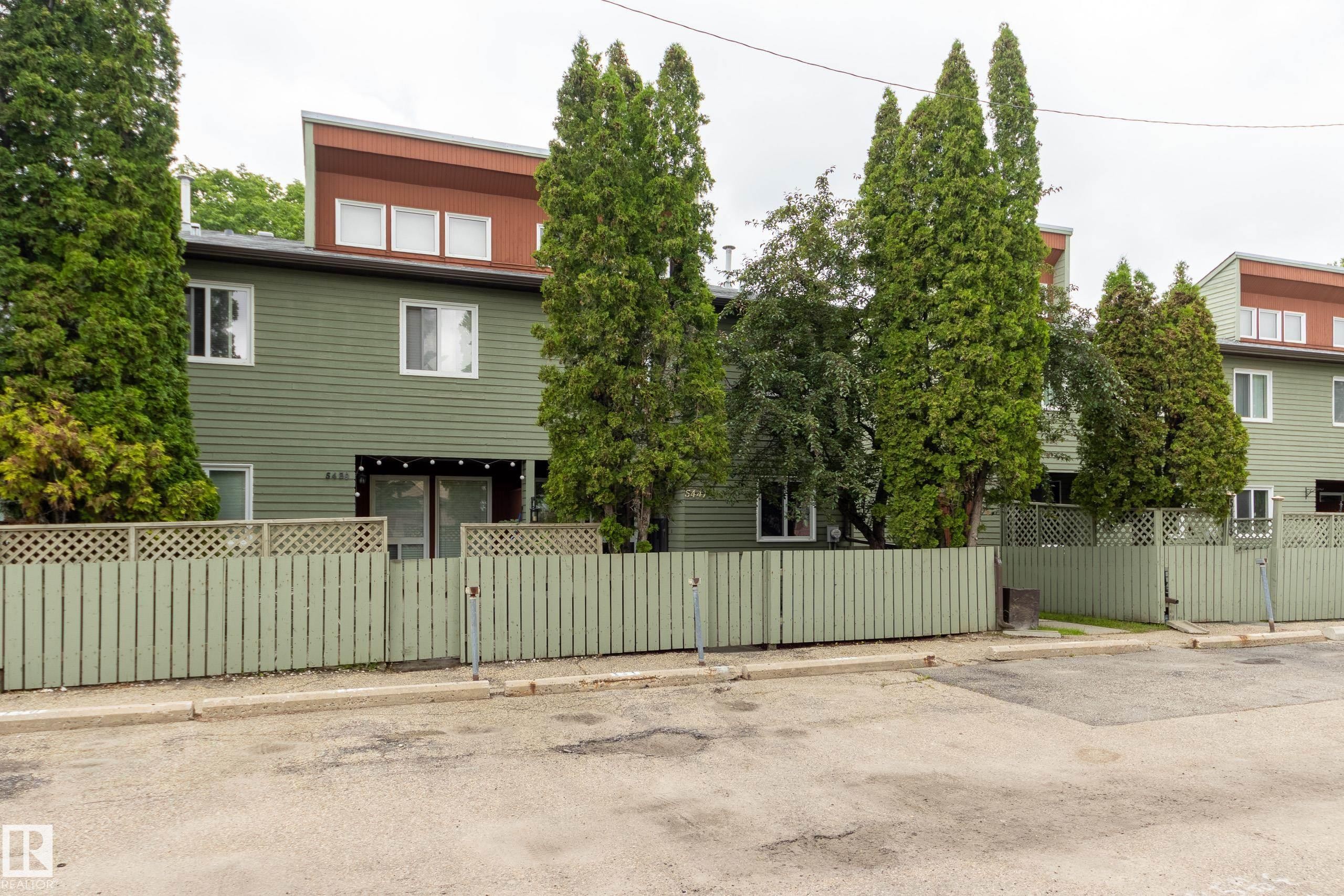 5441 Hill View Crescent Nw, Edmonton, AB - Outdoor