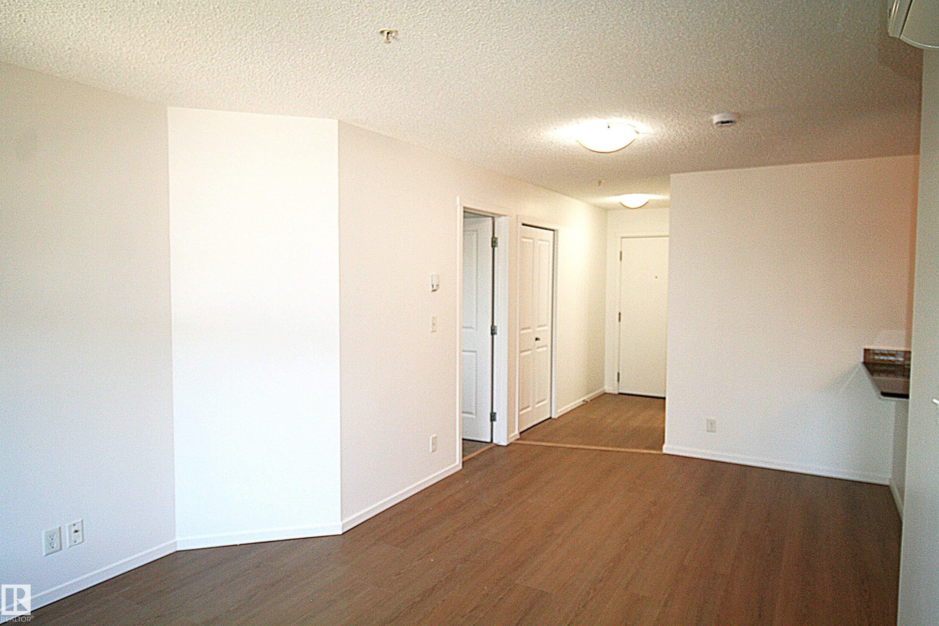 #316 5810 Mullen Pl Nw, Edmonton, AB - Indoor Photo Showing Other Room