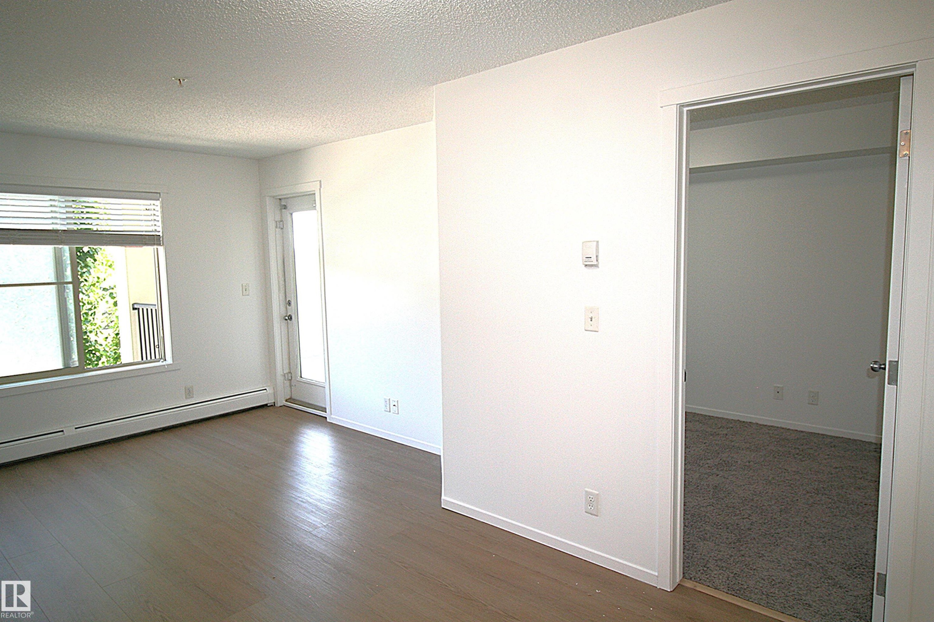 #316 5810 Mullen Pl Nw, Edmonton, AB - Indoor Photo Showing Other Room