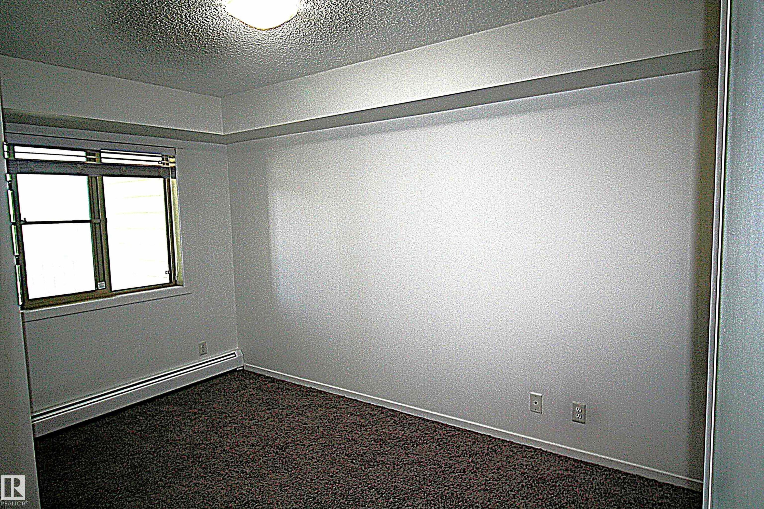 #316 5810 Mullen Pl Nw, Edmonton, AB - Indoor Photo Showing Other Room