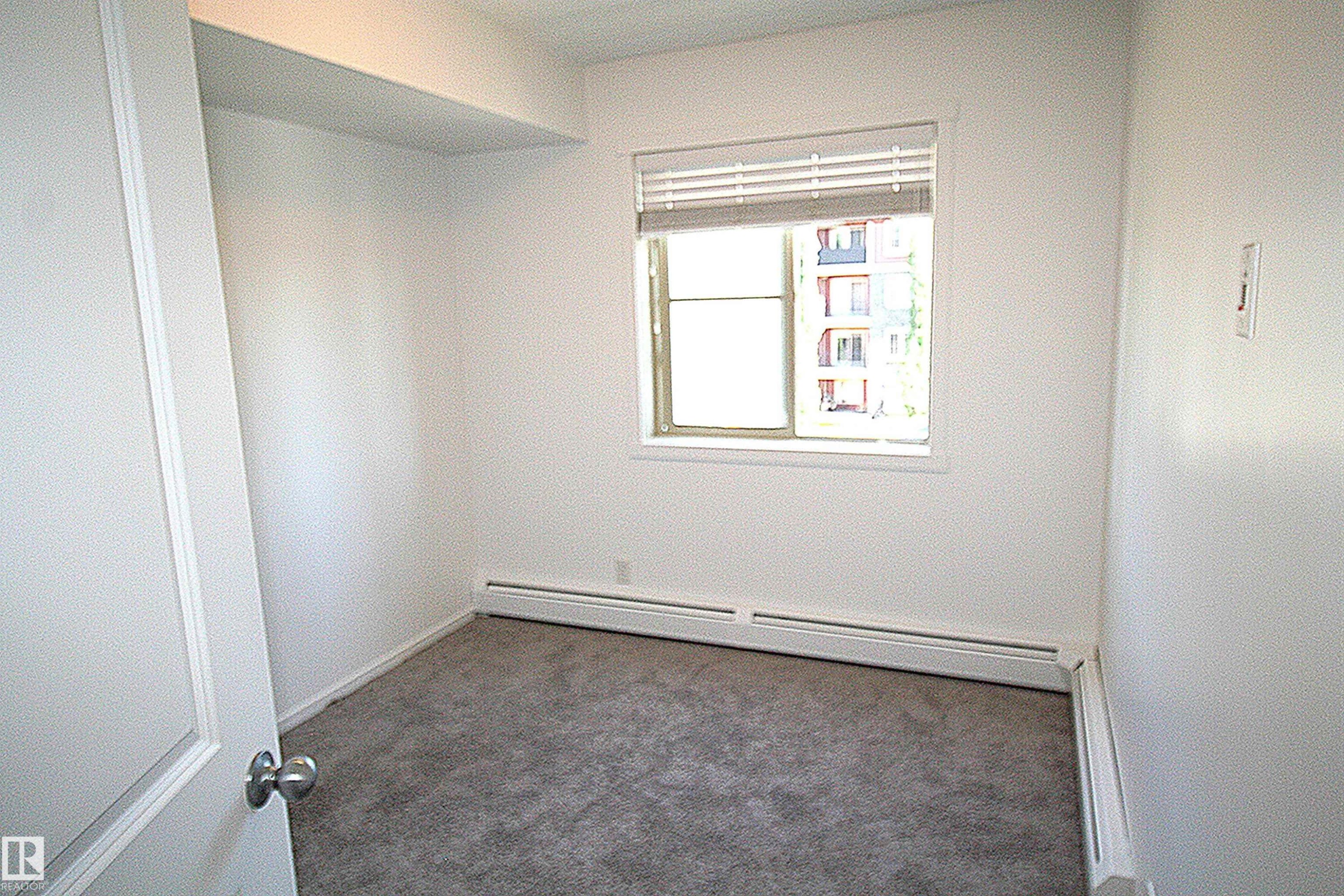 #316 5810 Mullen Pl Nw, Edmonton, AB - Indoor Photo Showing Other Room