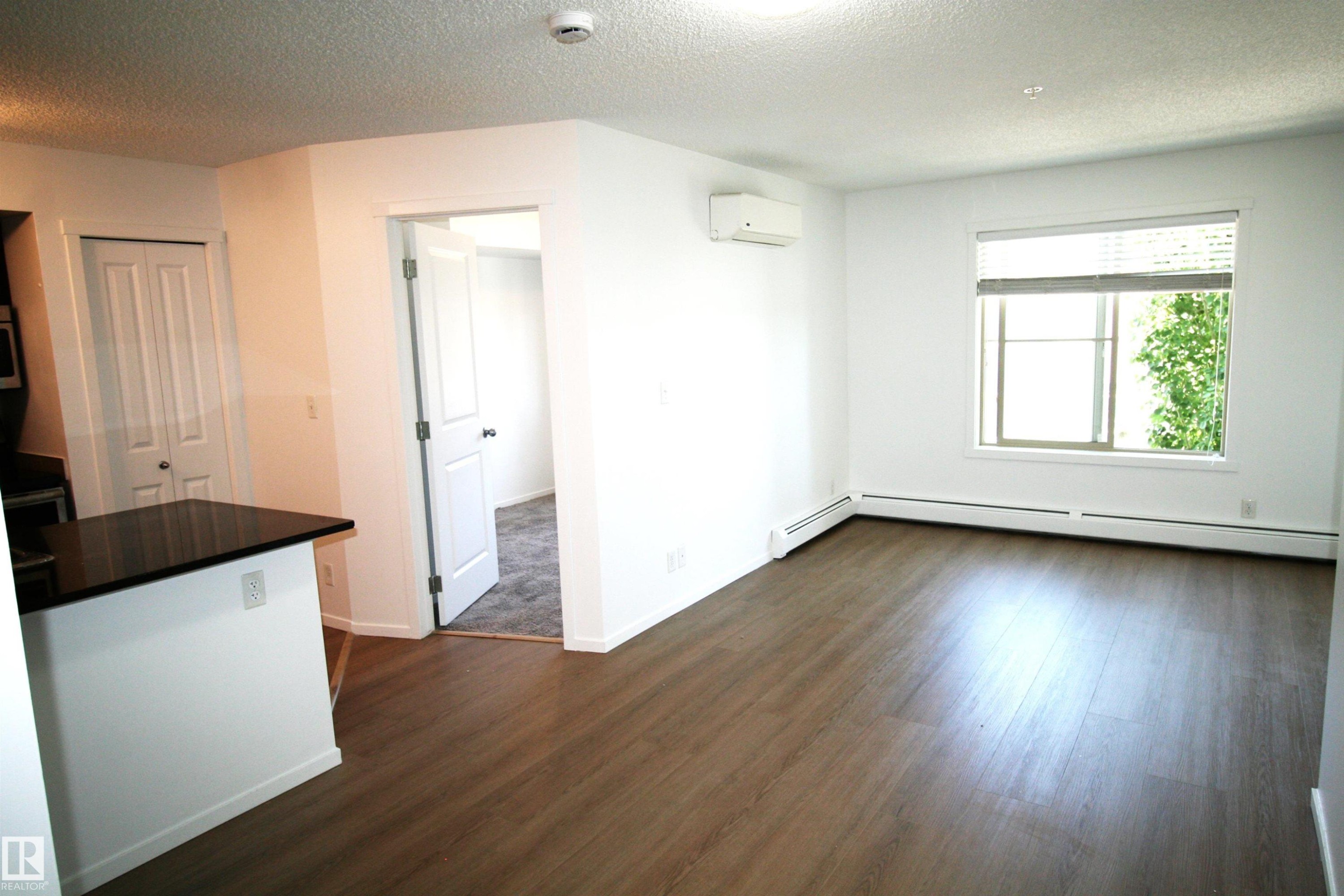 #316 5810 Mullen Pl Nw, Edmonton, AB - Indoor Photo Showing Other Room