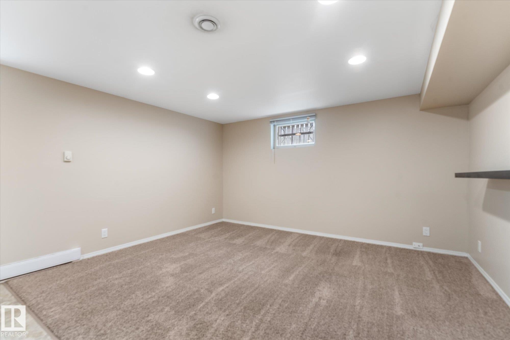 8911 149 Street, Edmonton, AB - Indoor