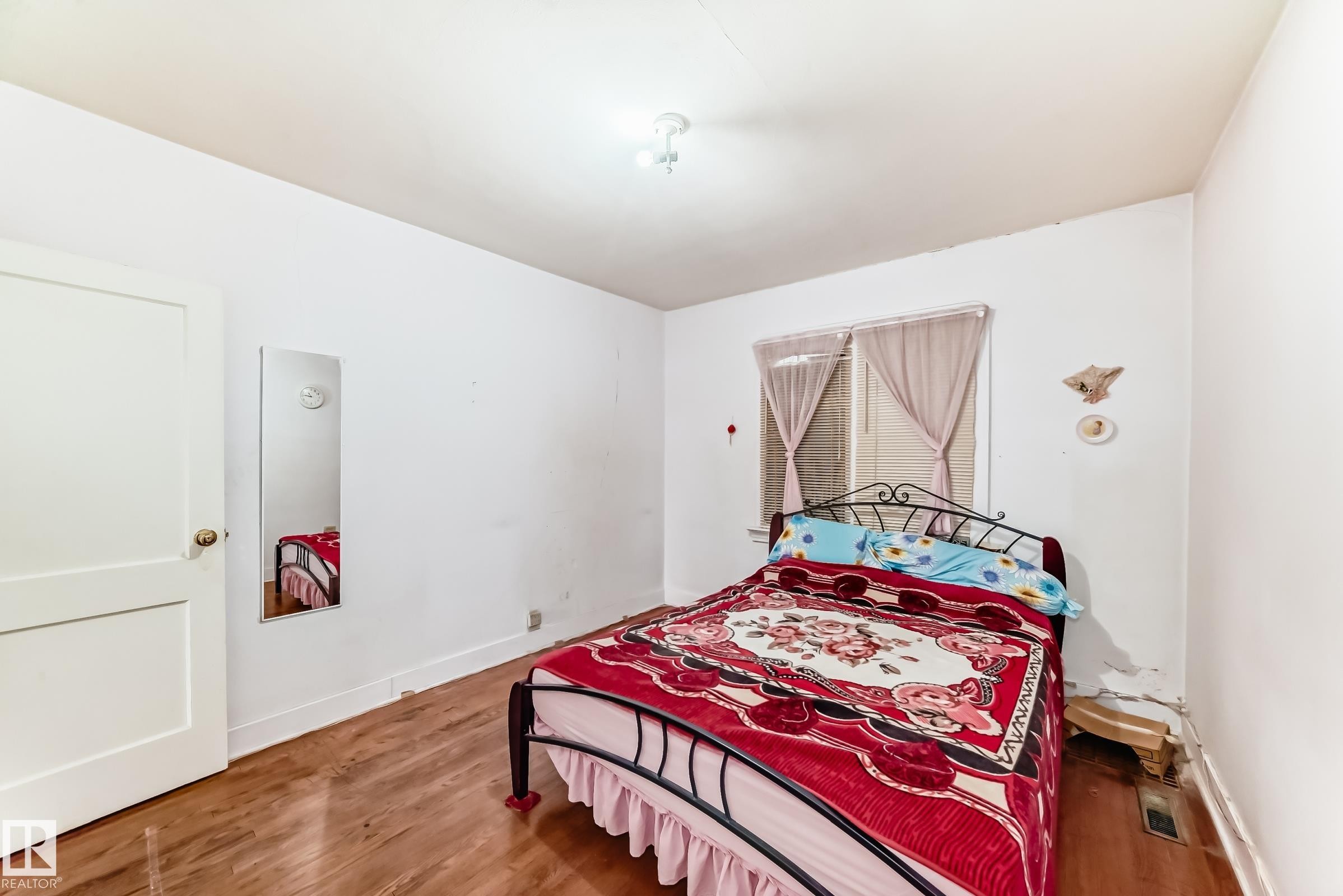 11239 97 Street, Edmonton, AB