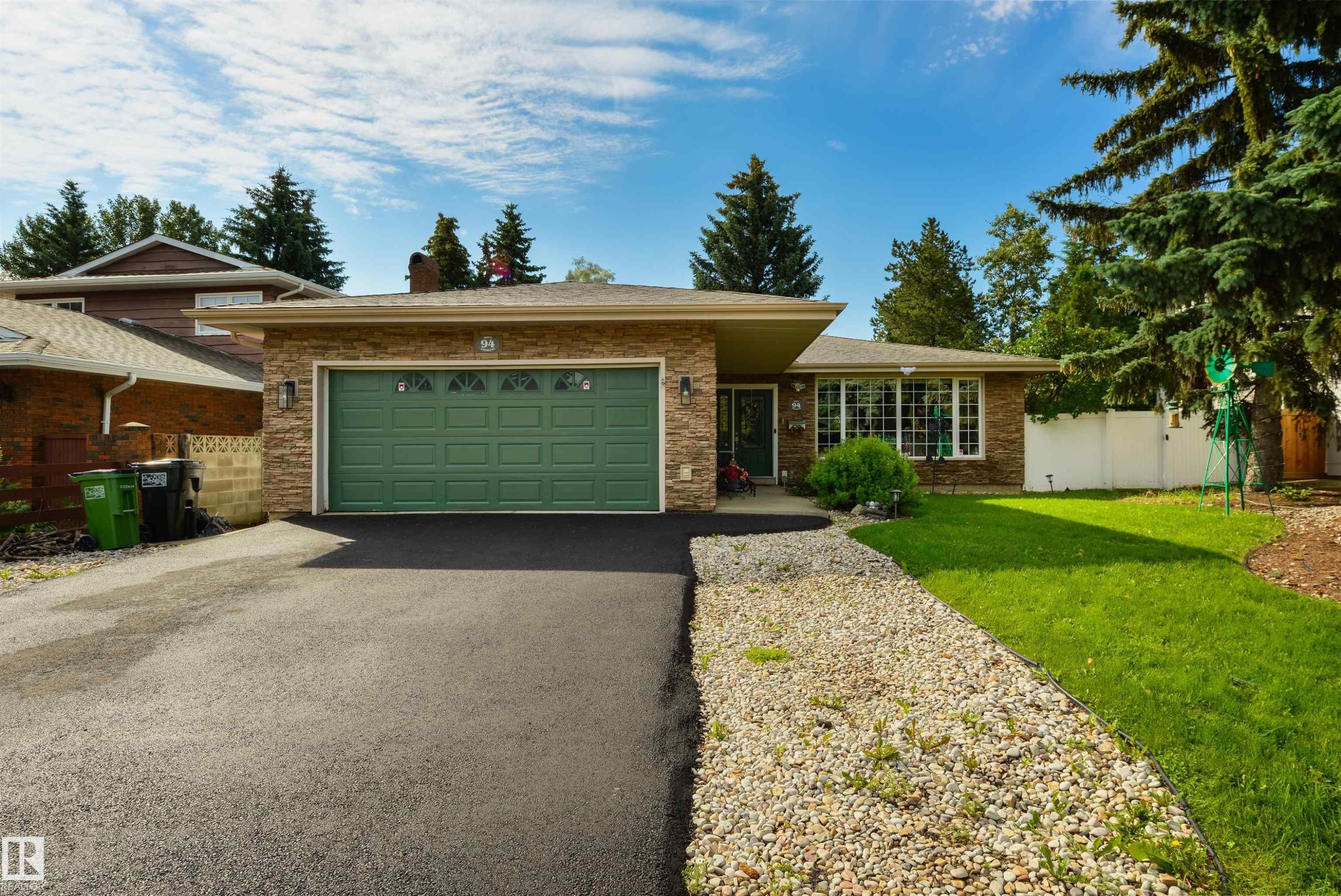 94 Wolf Crescent Nw, Edmonton, AB