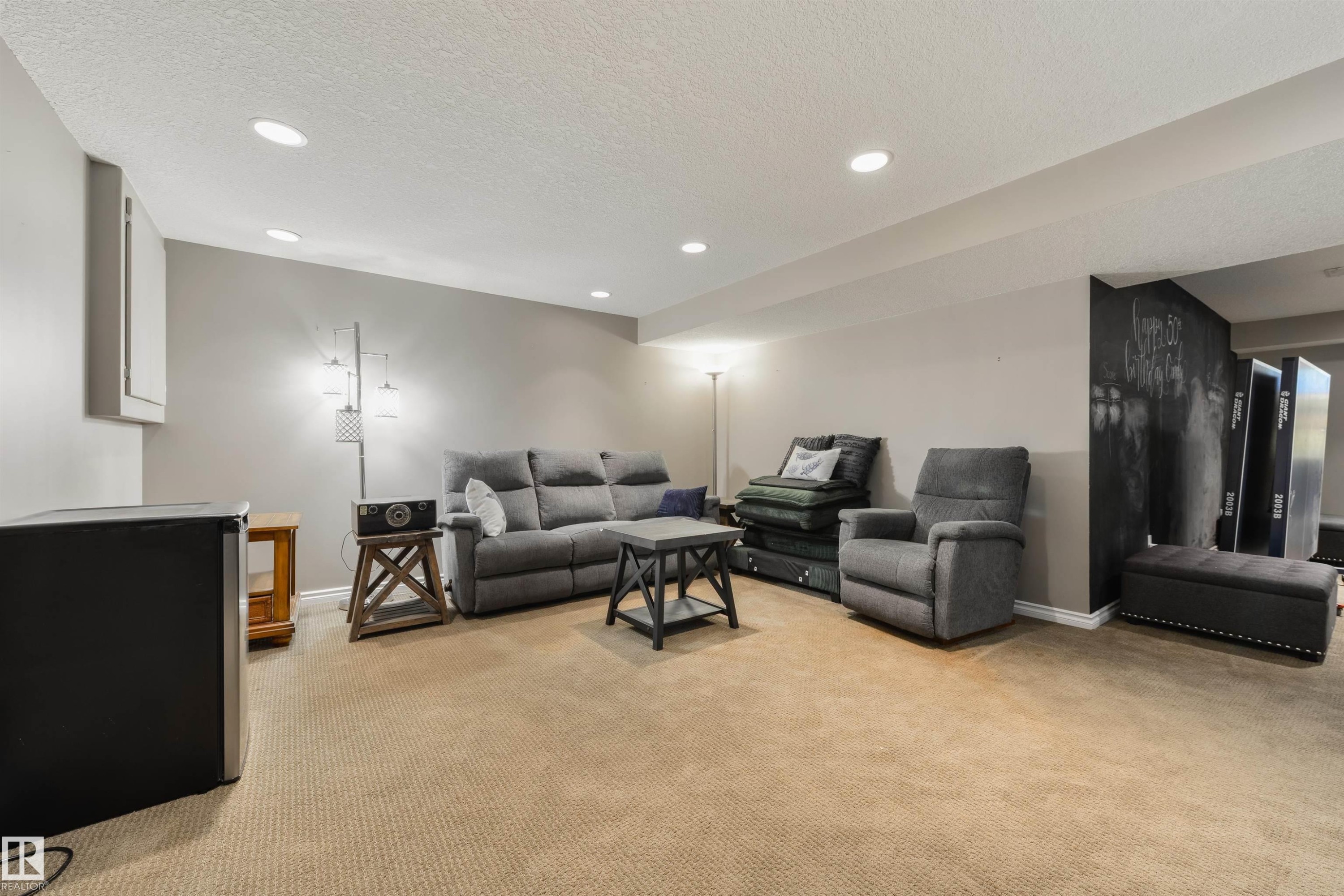 94 Wolf Crescent Nw, Edmonton, AB