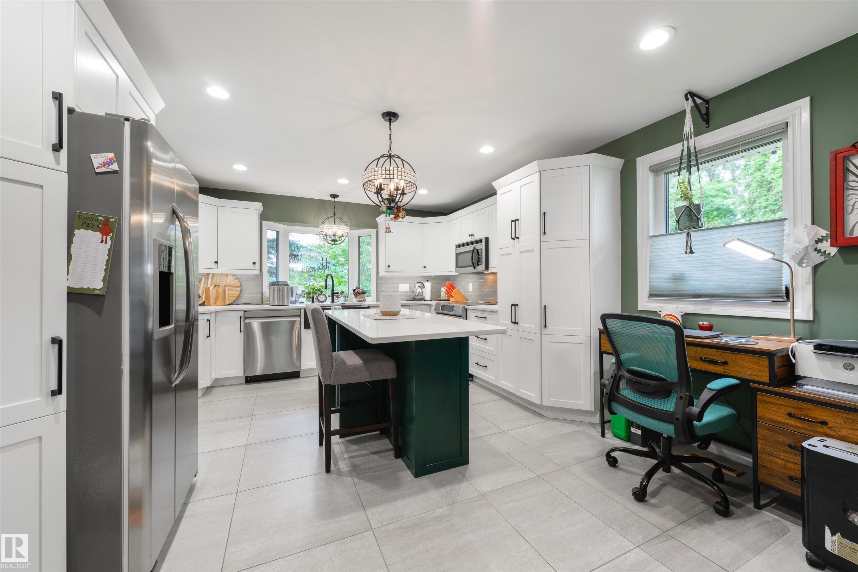 94 Wolf Crescent Nw, Edmonton, AB
