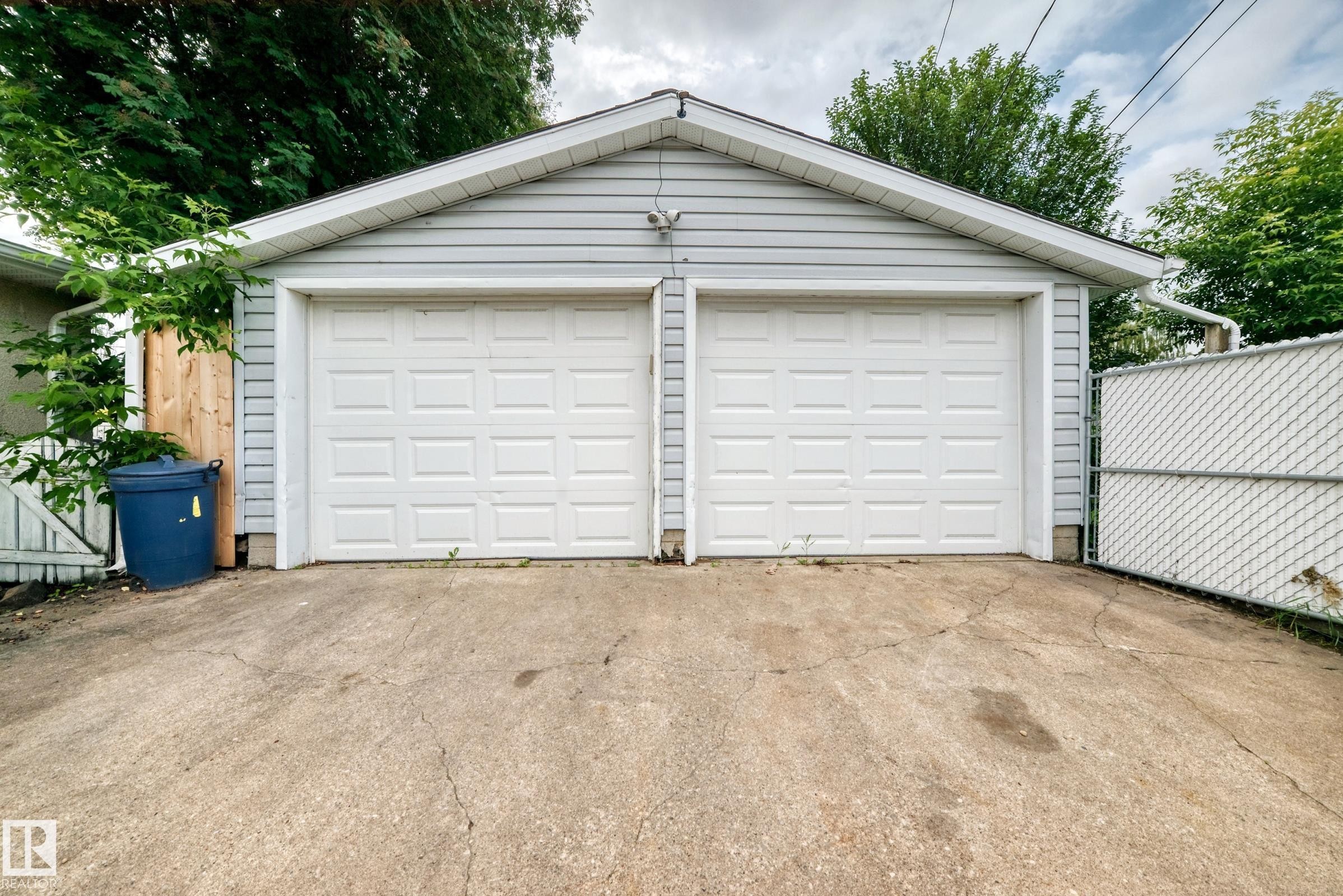 7916 130 Avenue Nw, Edmonton, AB - Outdoor With Exterior
