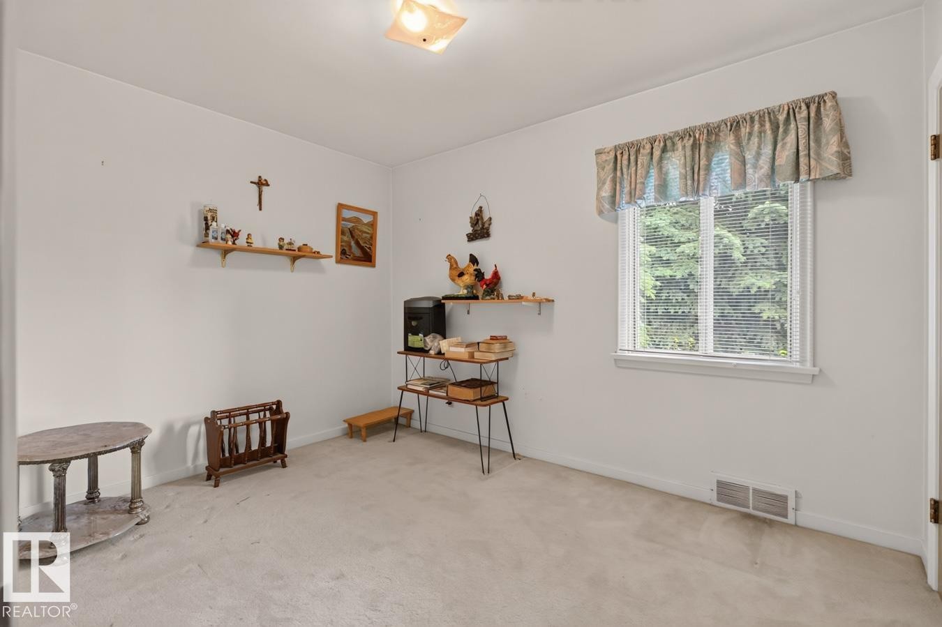 9627 146 Street Nw, Edmonton, AB - Indoor