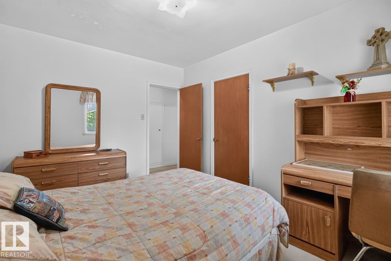 9627 146 Street Nw, Edmonton, AB - Indoor Photo Showing Bedroom