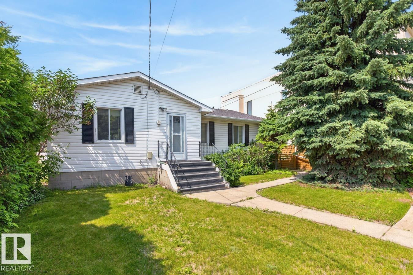 9627 146 Street Nw, Edmonton, AB - Outdoor