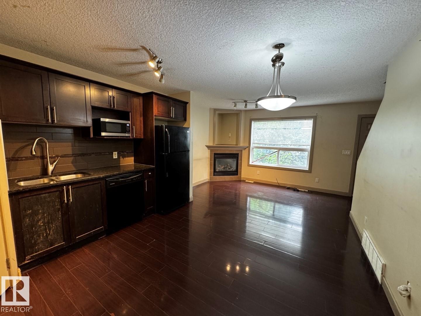 #6 1820 34 Av Nw, Edmonton, AB