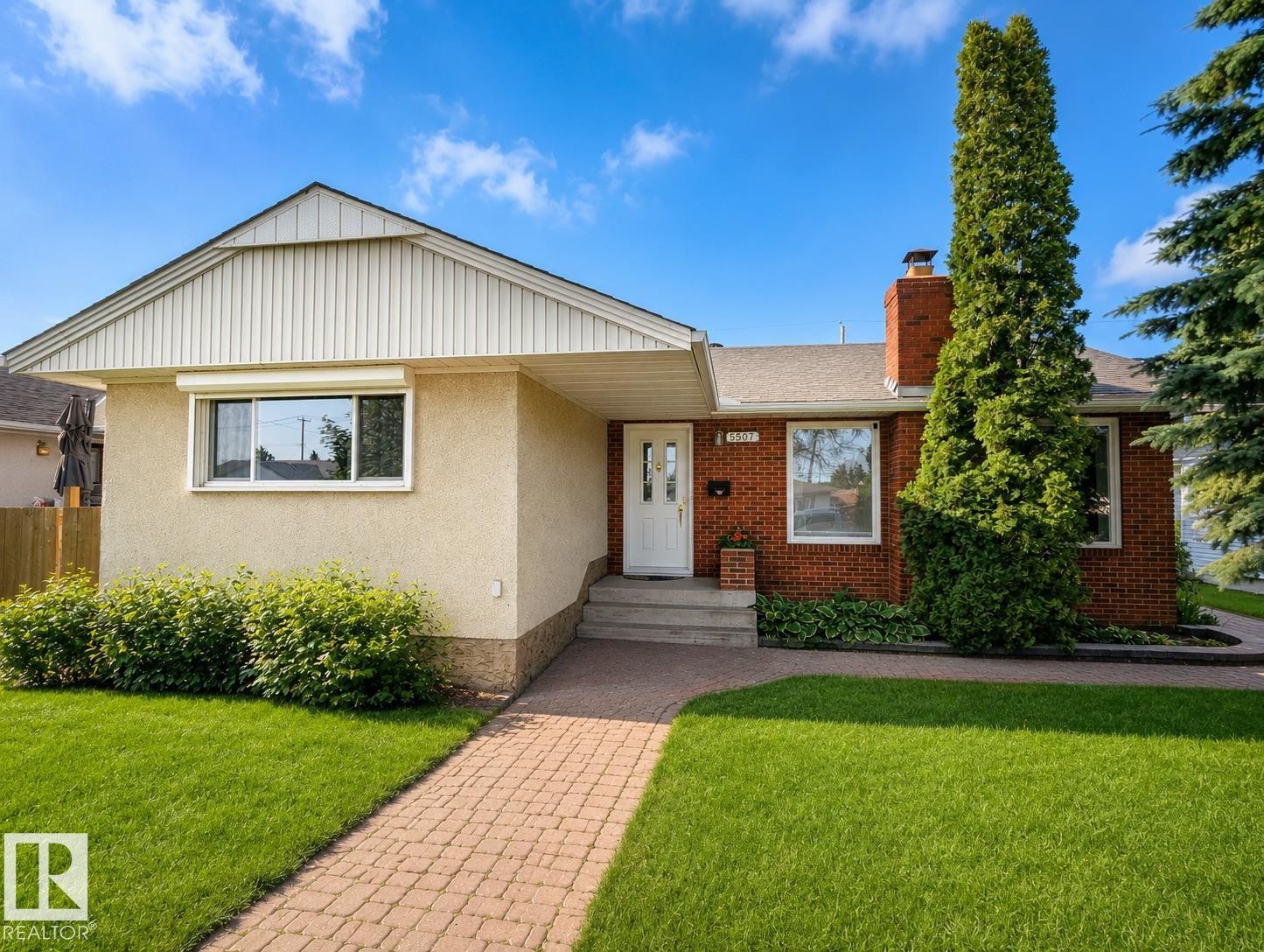 5507 102A Avenue Nw, Edmonton, AB