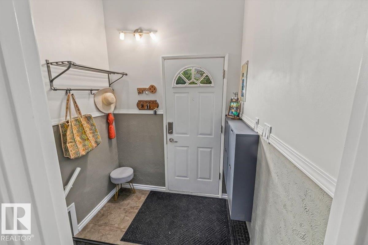 5507 102A Avenue Nw, Edmonton, AB