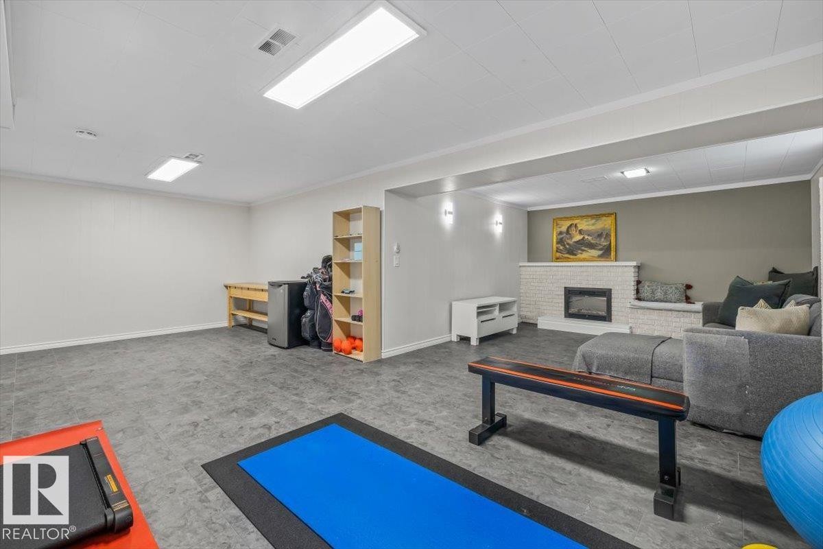 5507 102A Avenue Nw, Edmonton, AB