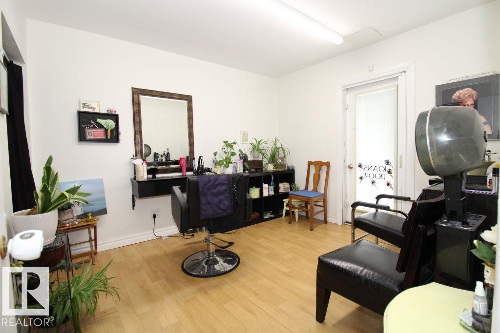 7715 84 Avenue, Edmonton, AB - Indoor Photo Showing Other Room