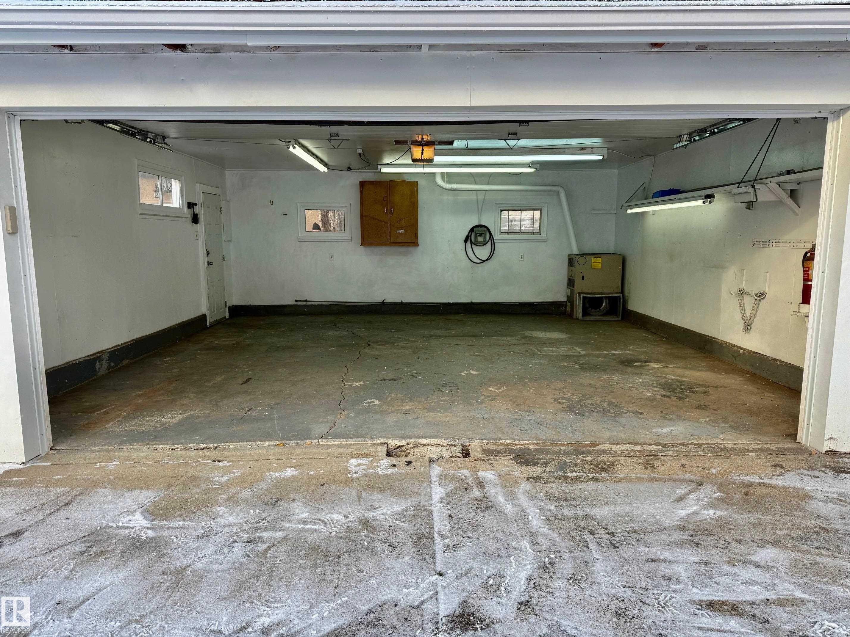 12211 52 St Nw, Edmonton, AB