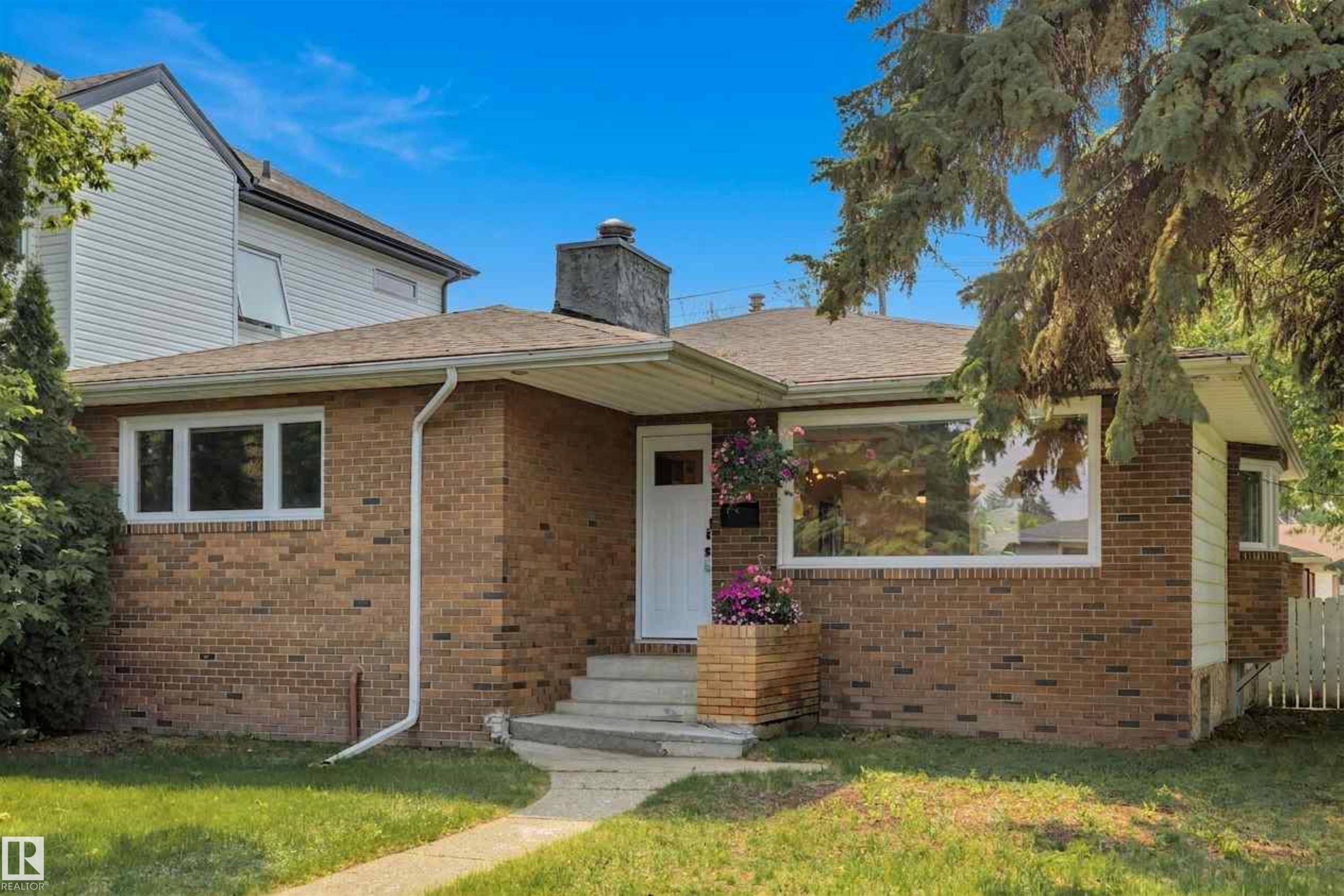 9544 148 Street Nw, Edmonton, AB - Outdoor
