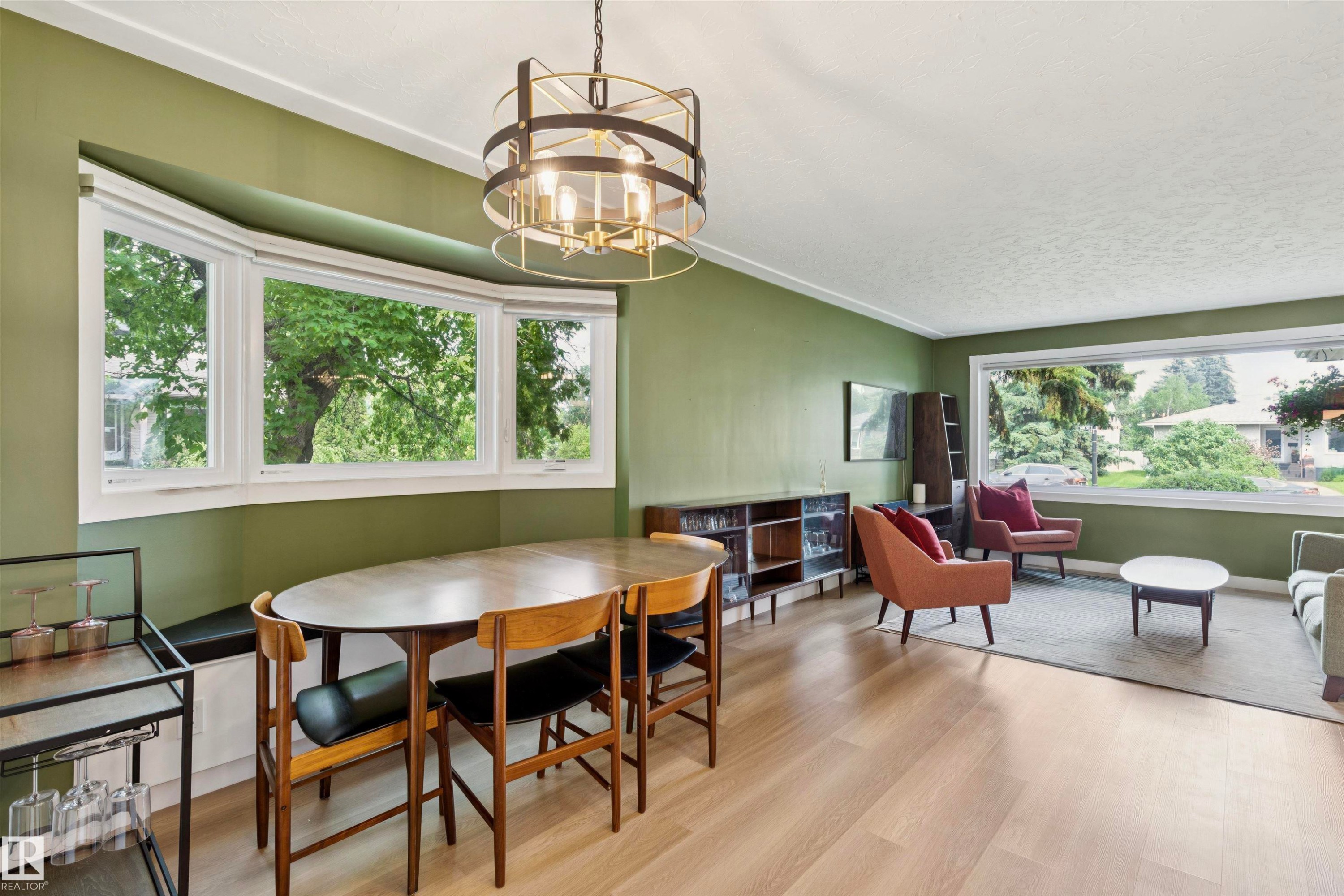 9544 148 Street Nw, Edmonton, AB - Indoor Photo Showing Dining Room