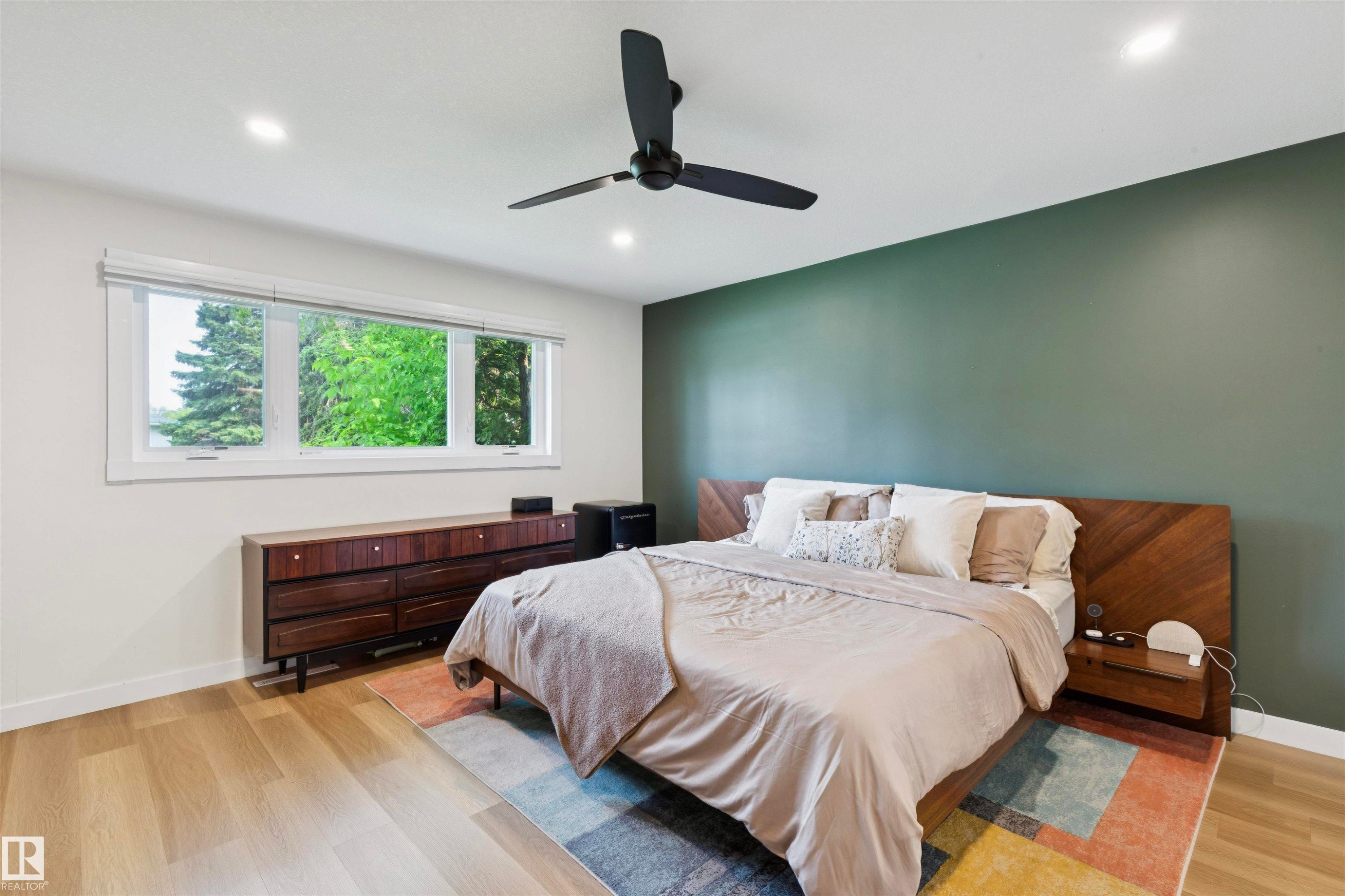 9544 148 Street Nw, Edmonton, AB - Indoor Photo Showing Bedroom