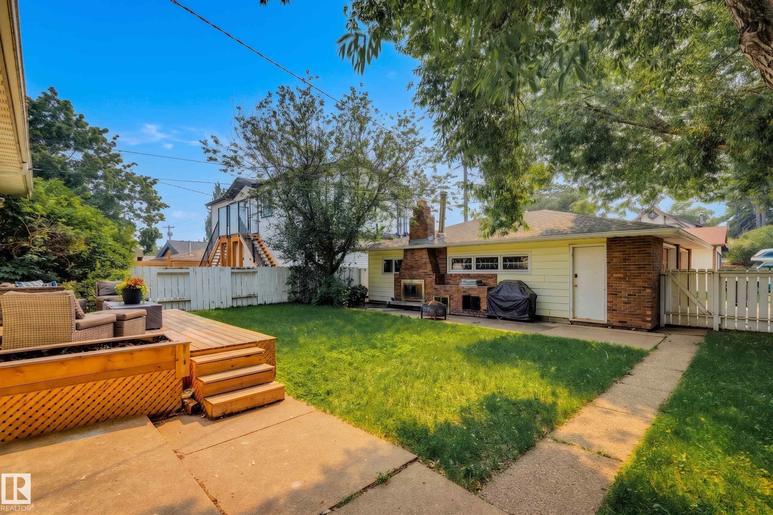 9544 148 Street Nw, Edmonton, AB - Outdoor