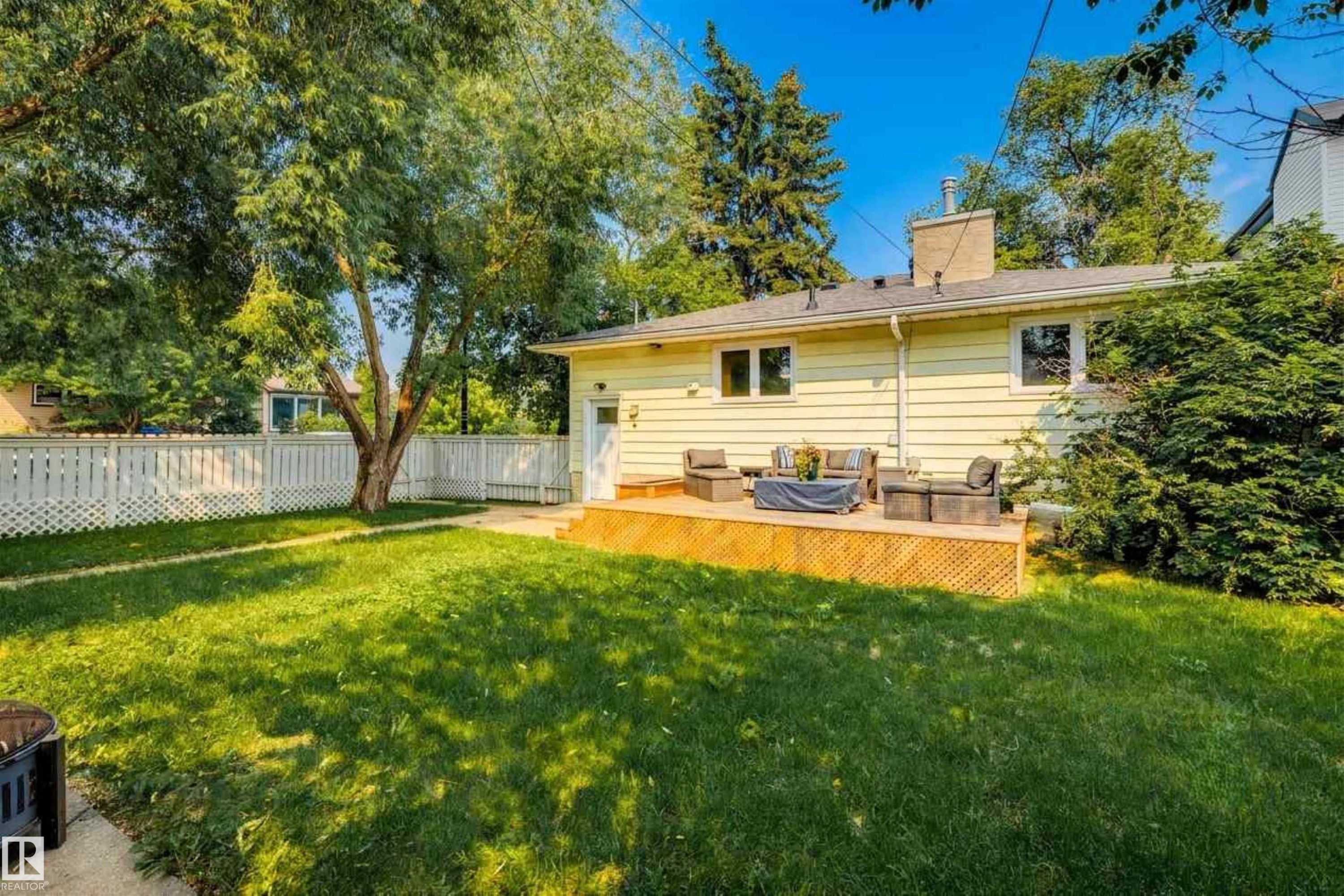 9544 148 Street Nw, Edmonton, AB - Outdoor